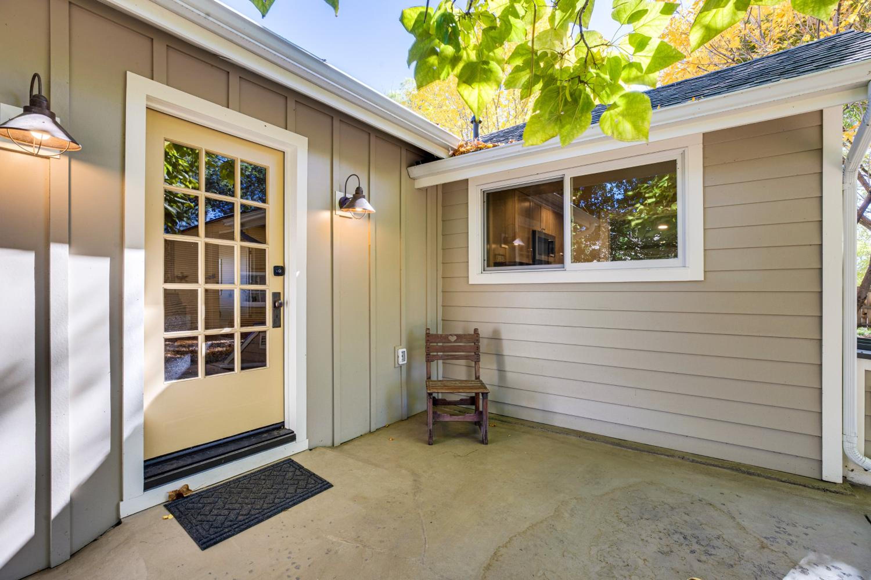 Off the Rails in Palisade Wine Country Retreat!
