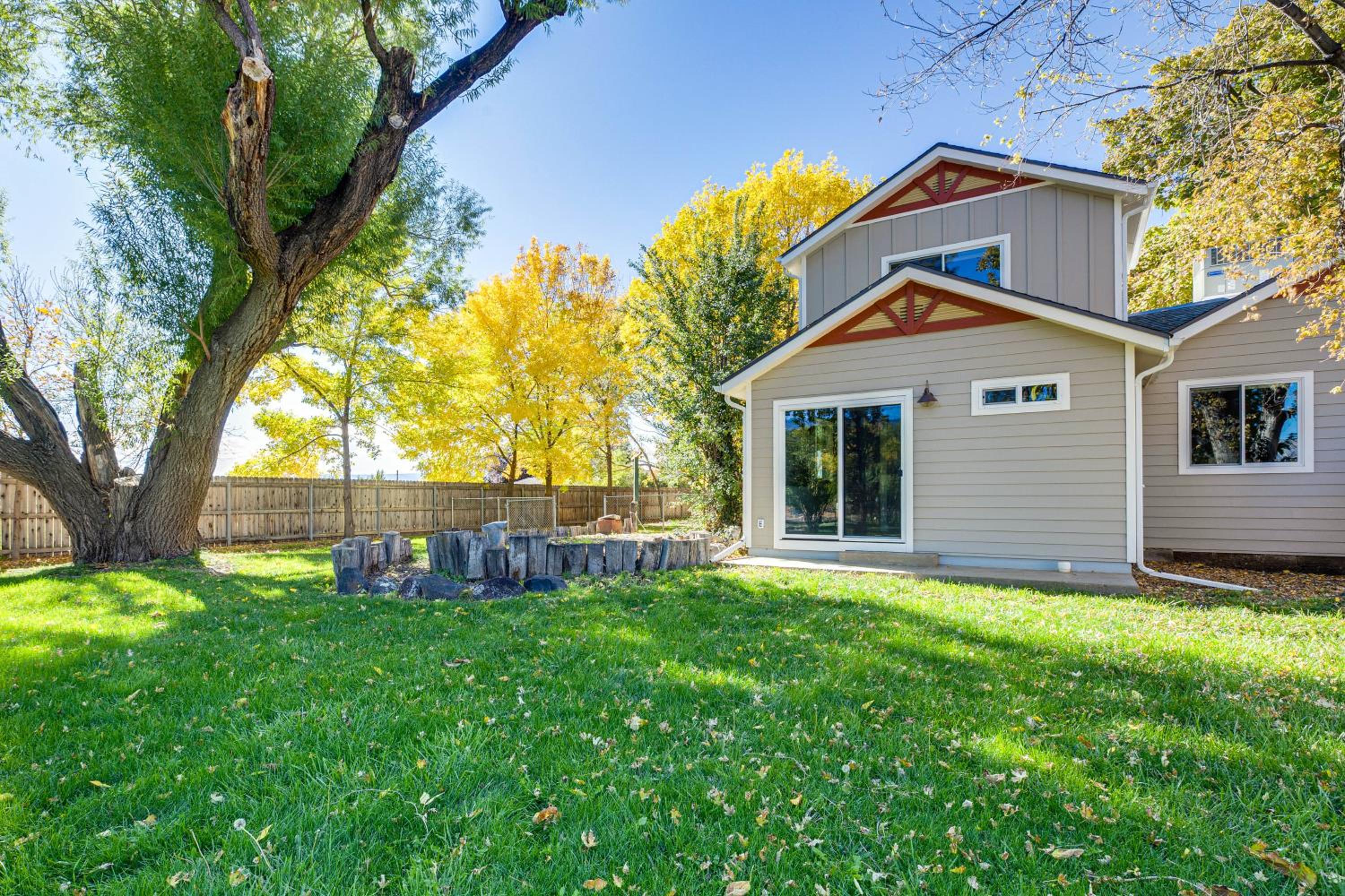 Off the Rails in Palisade Wine Country Retreat!