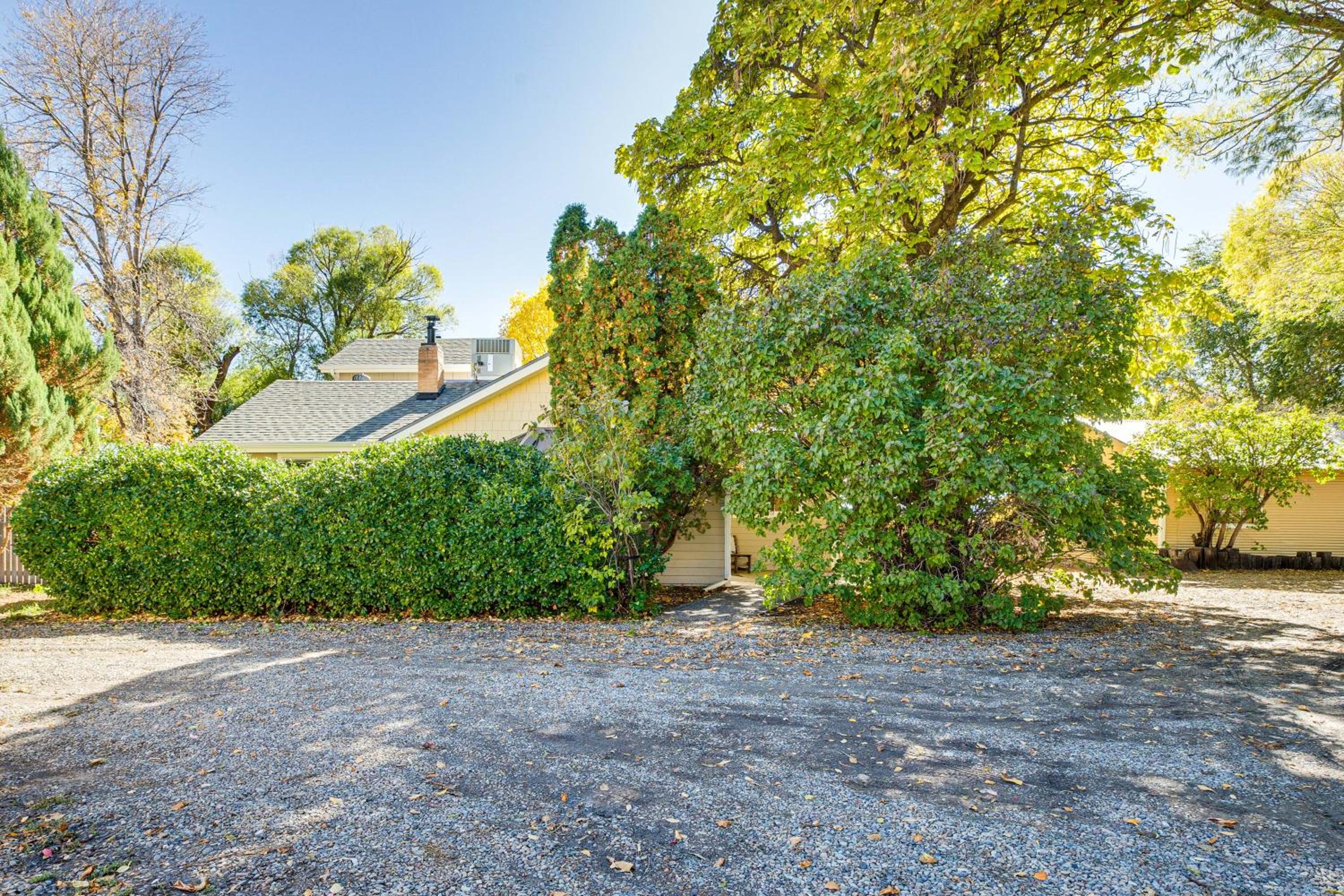 Off the Rails in Palisade Wine Country Retreat!