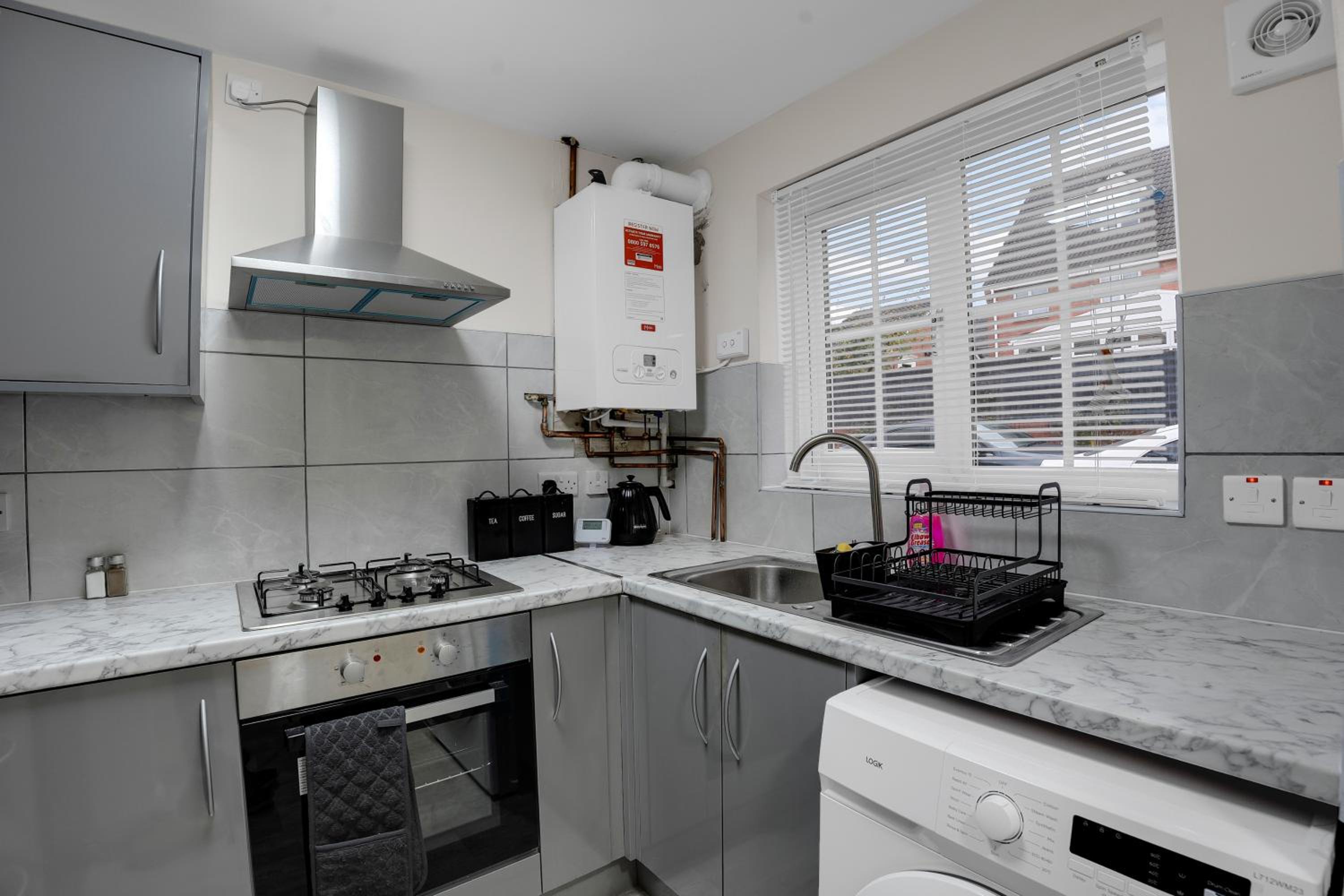 Luxury 2-Bedroom Home 10 Minutes from Birmingham City Centre
