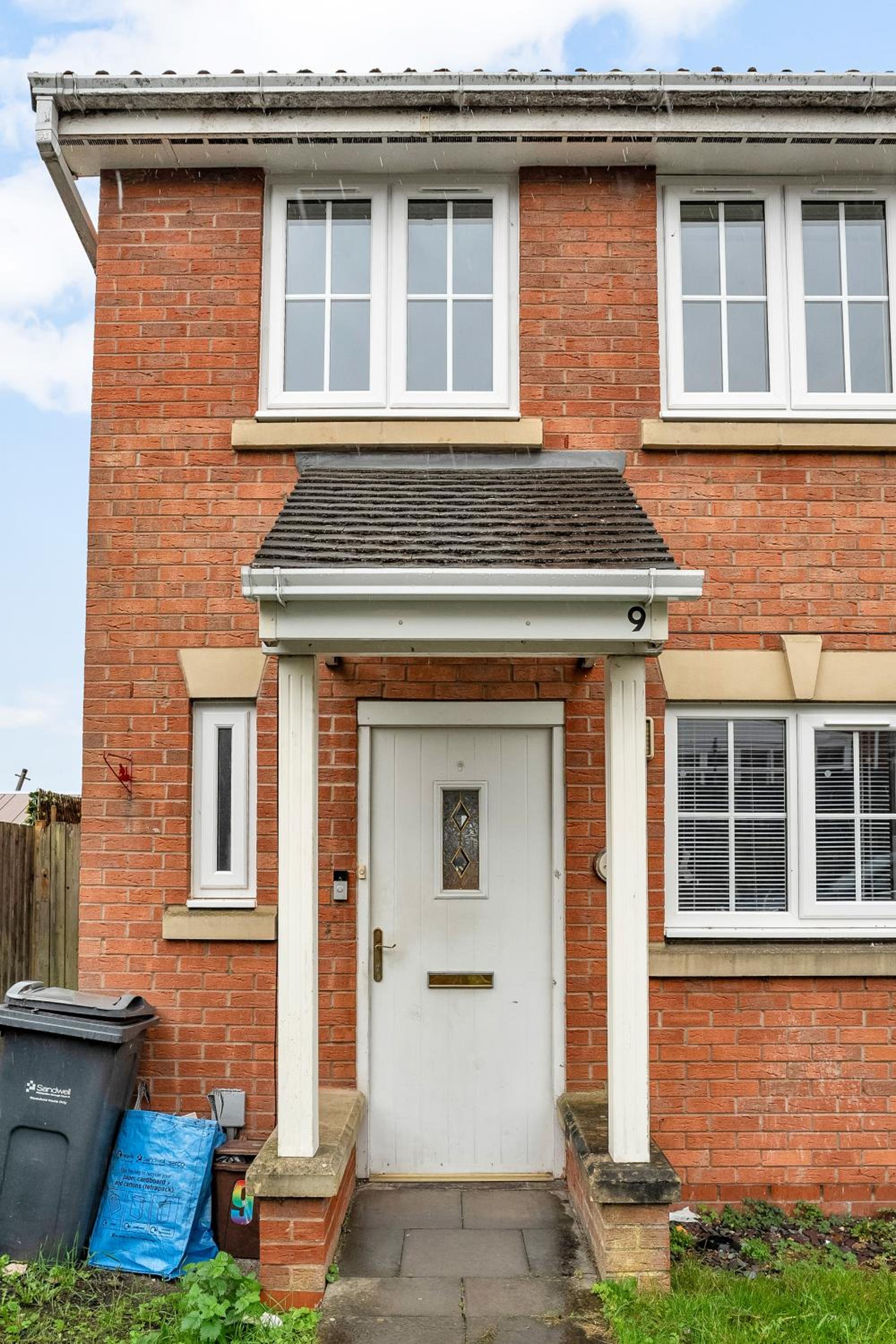 Luxury 2-Bedroom Home 10 Minutes from Birmingham City Centre