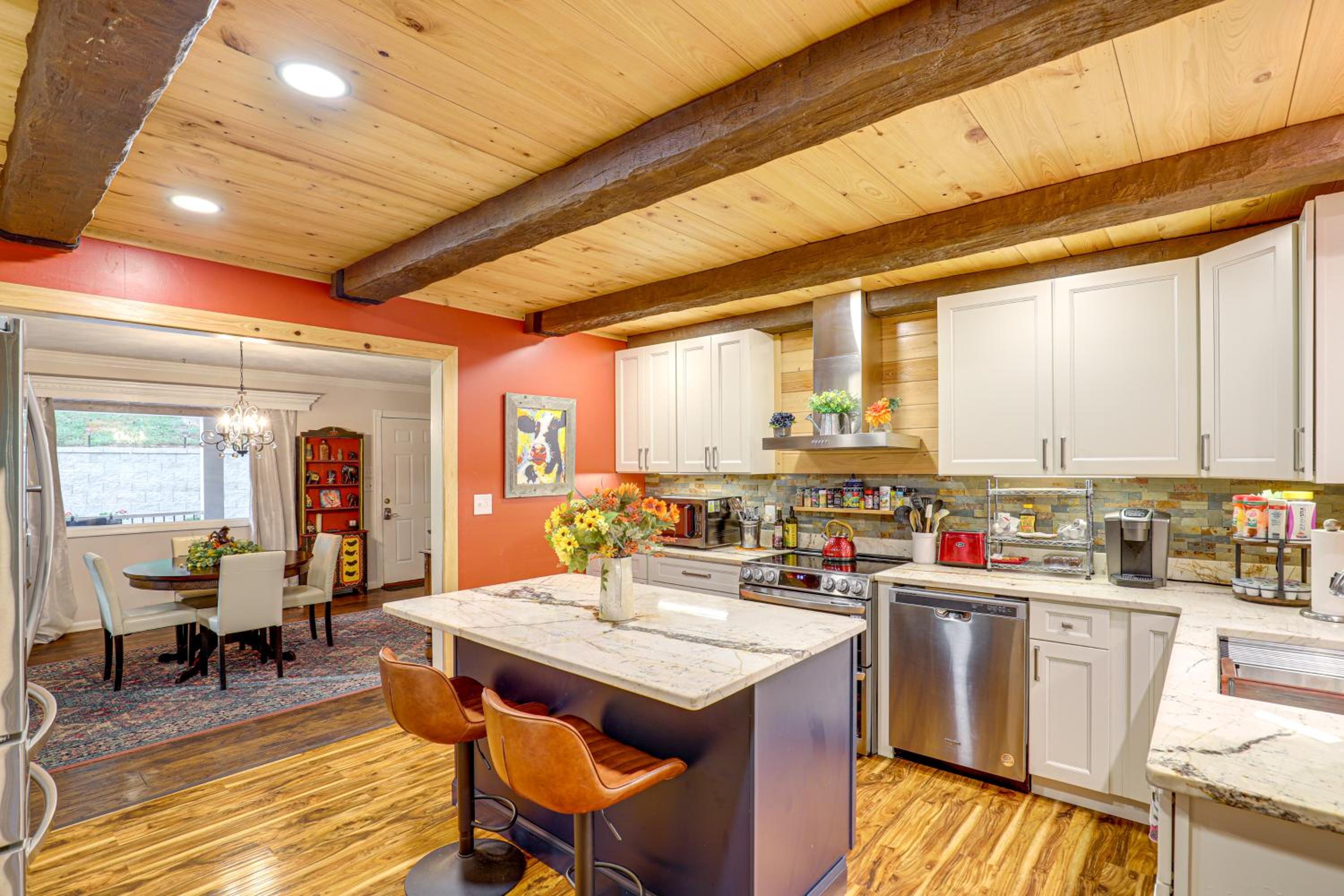 Ski Asheville! Mountain-View Hideaway with Deck