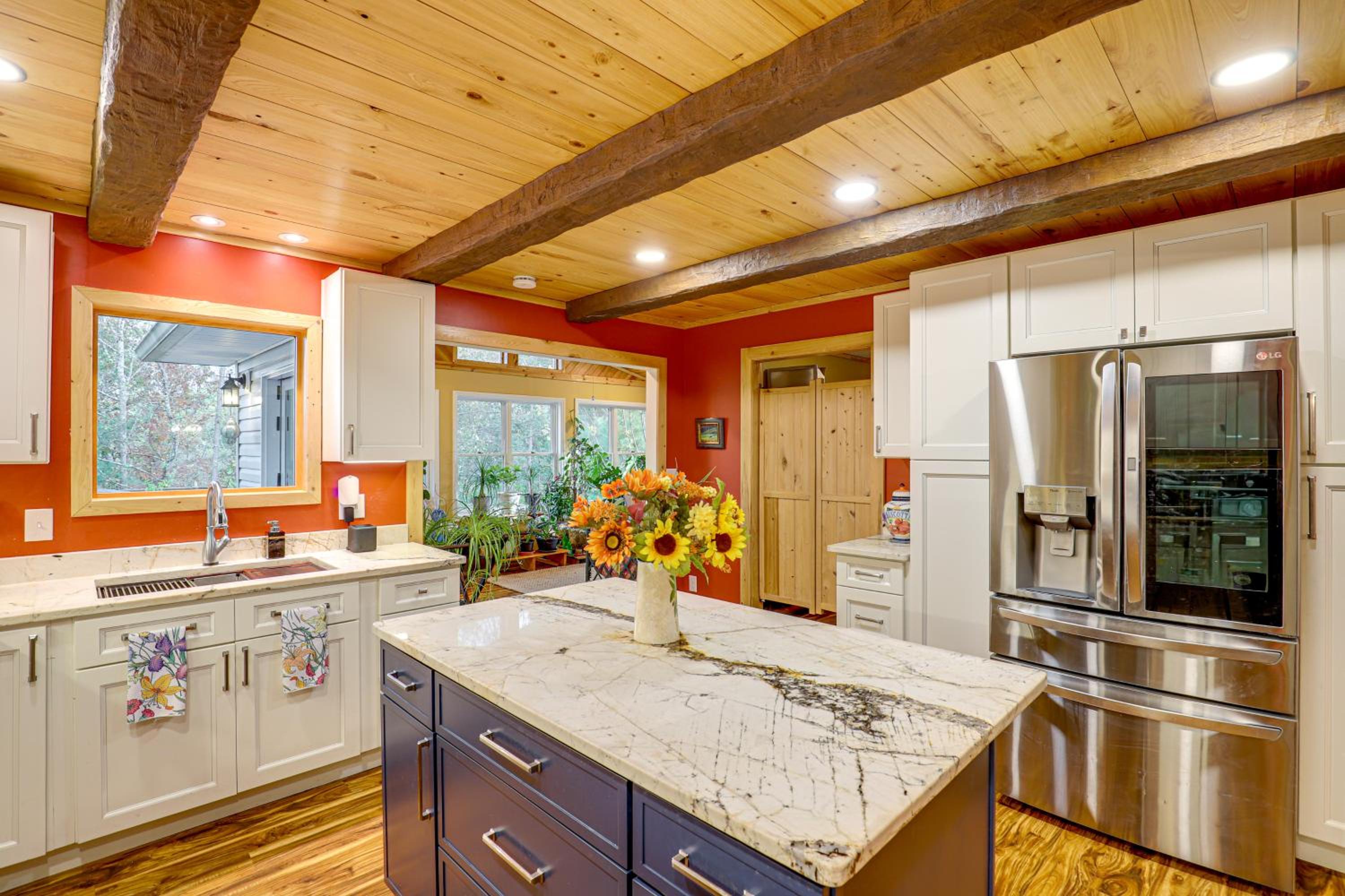 Ski Asheville! Mountain-View Hideaway with Deck