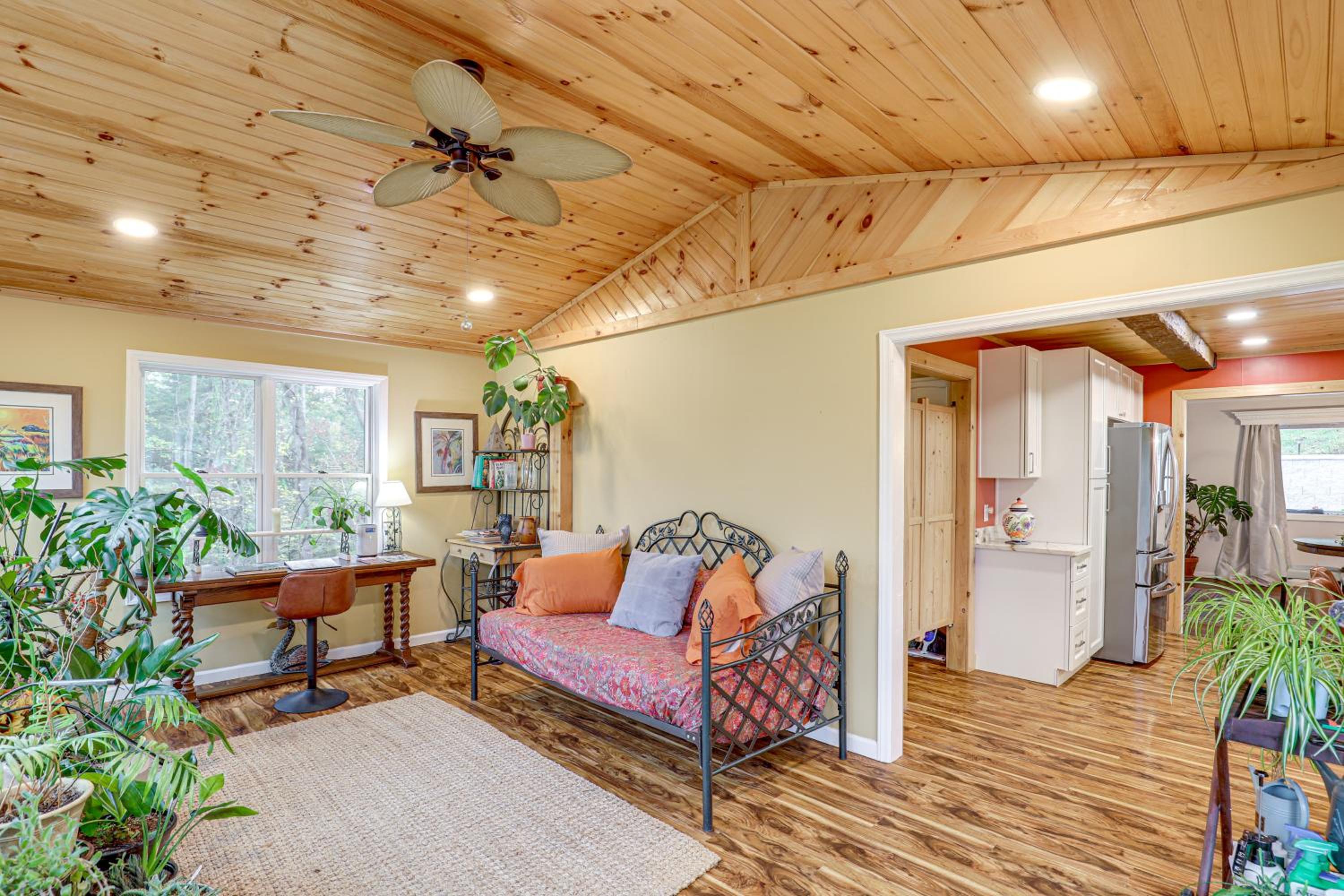 Ski Asheville! Mountain-View Hideaway with Deck