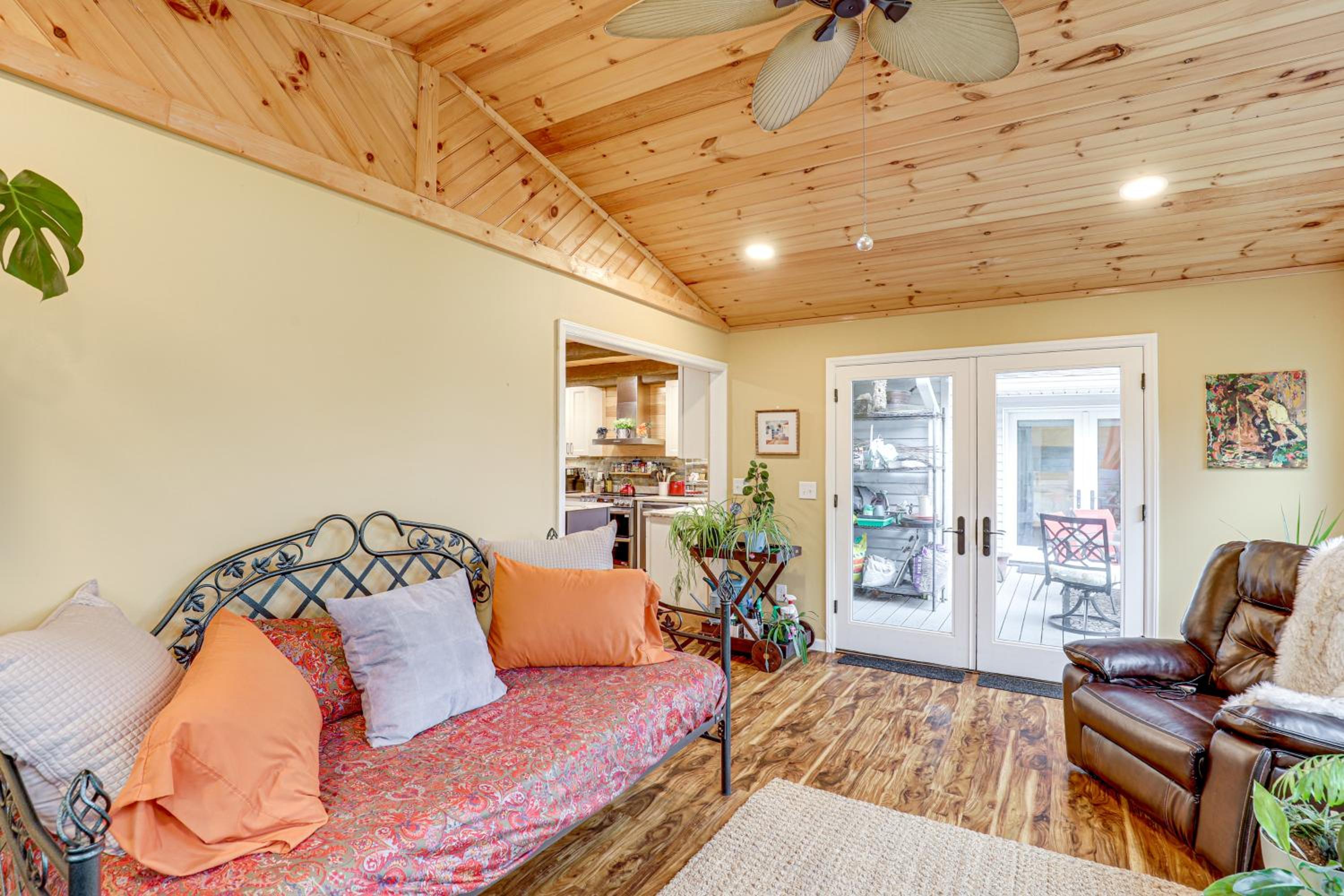 Ski Asheville! Mountain-View Hideaway with Deck