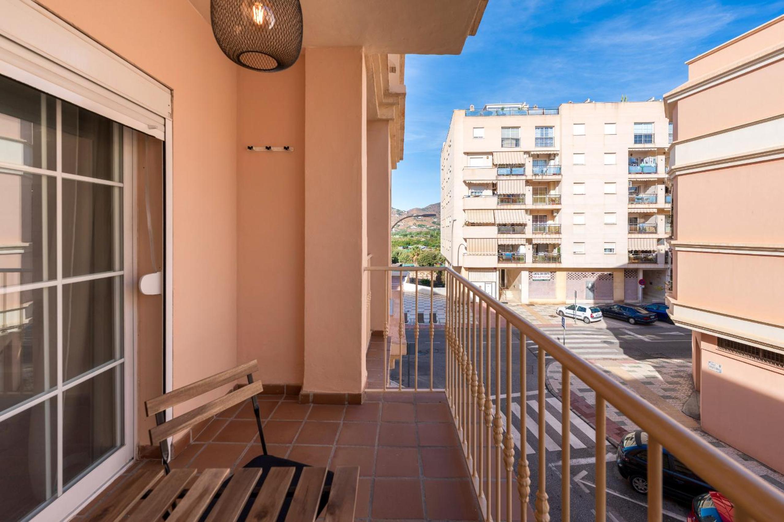 Torrecilla Urban Beach - Modern Apartment with Rooftop Pool