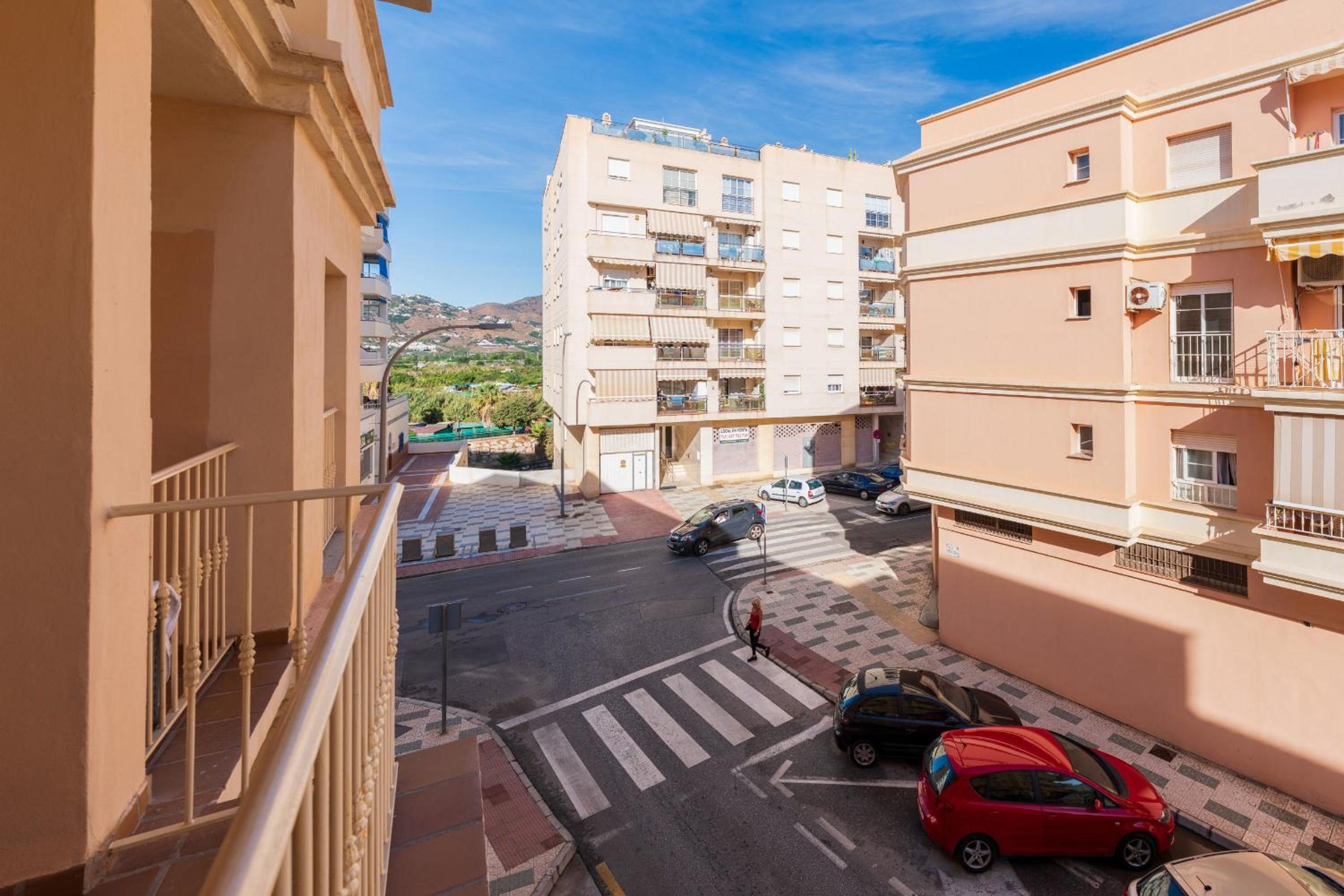 Torrecilla Urban Beach - Modern Apartment with Rooftop Pool