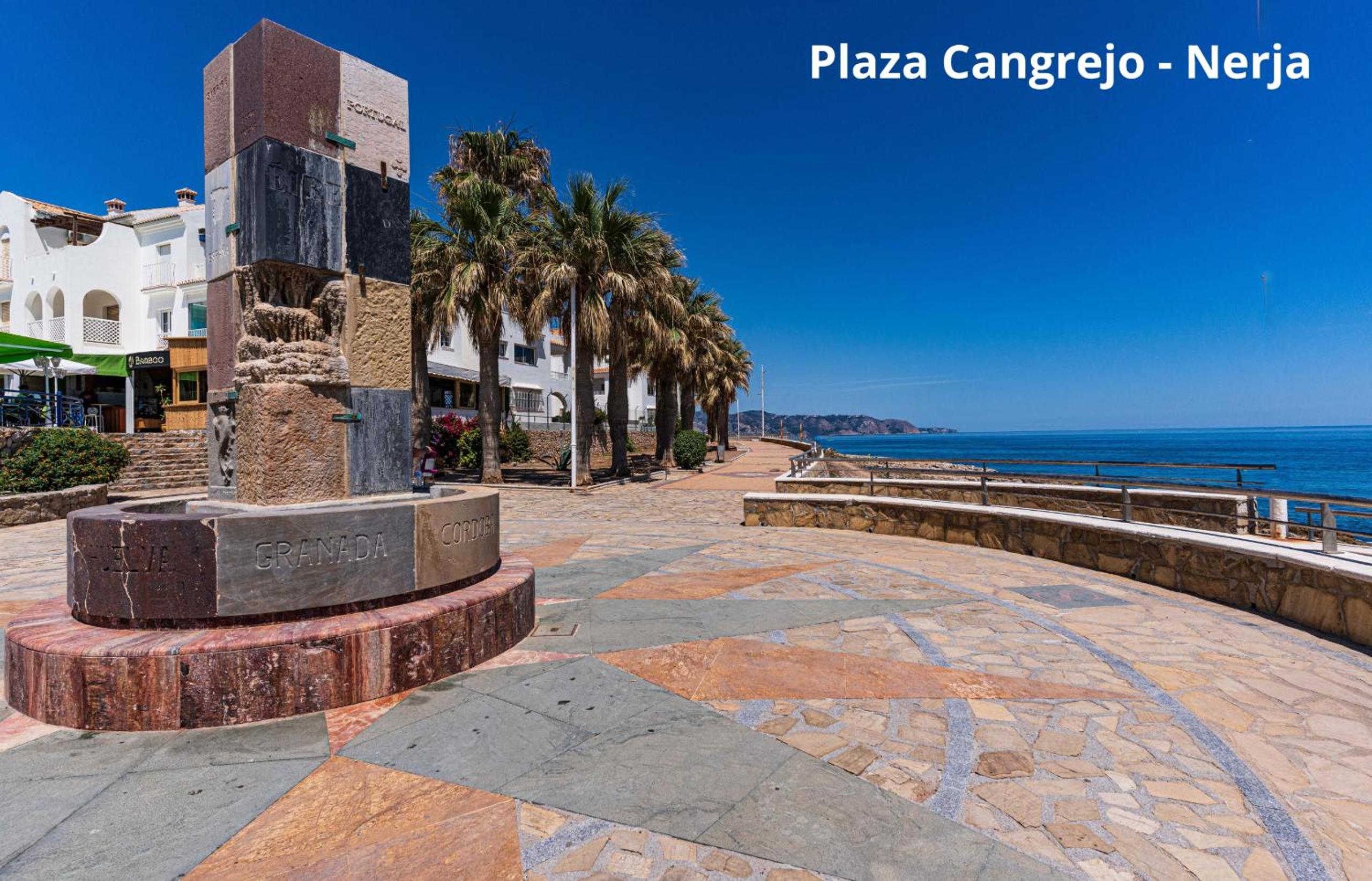 Torrecilla Urban Beach - Modern Apartment with Rooftop Pool