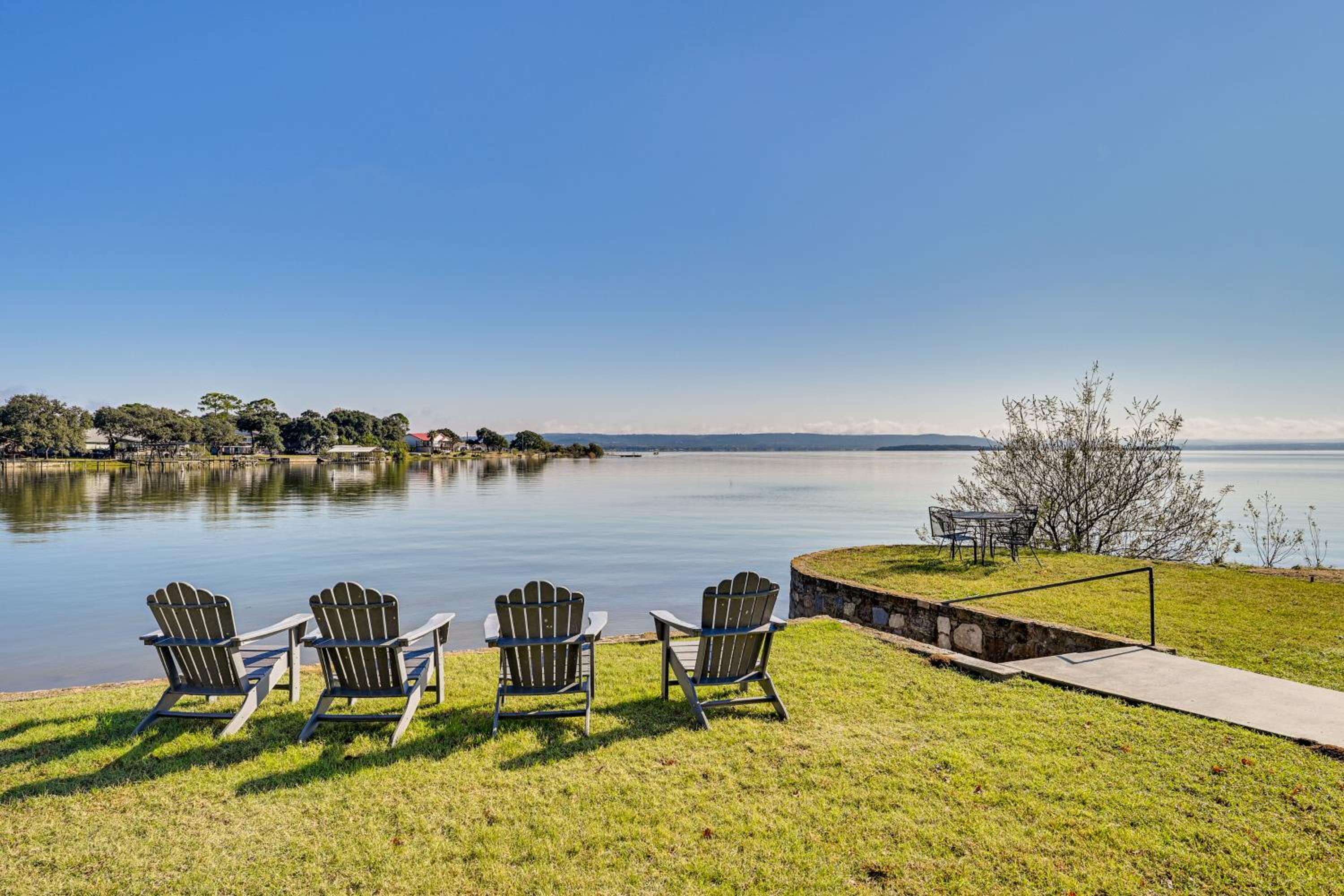 Modern, Spacious! Lake Buchanan Retreat with Hot Tub