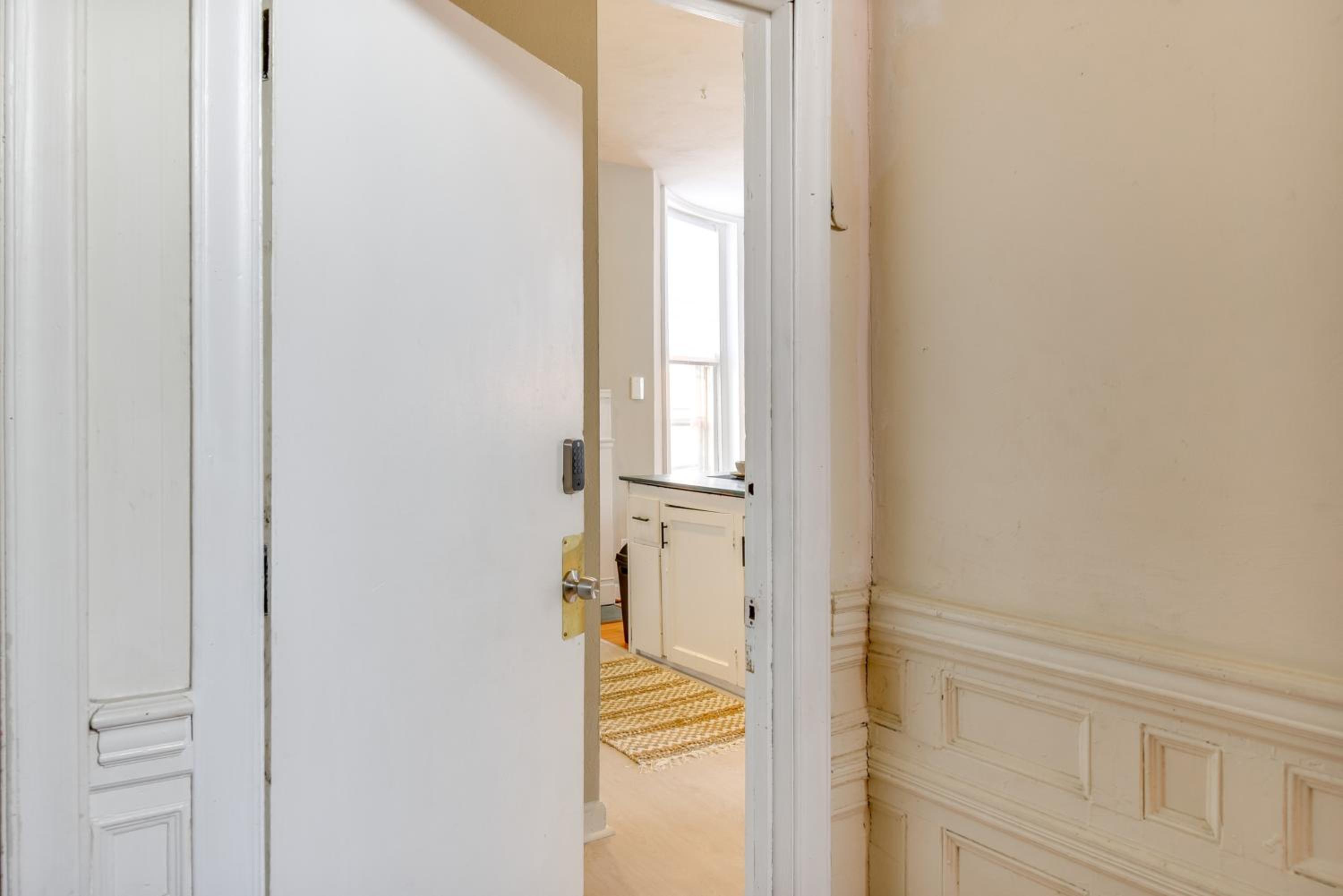 Steps to Elizabeth River and Dtwn! Portsmouth Condo