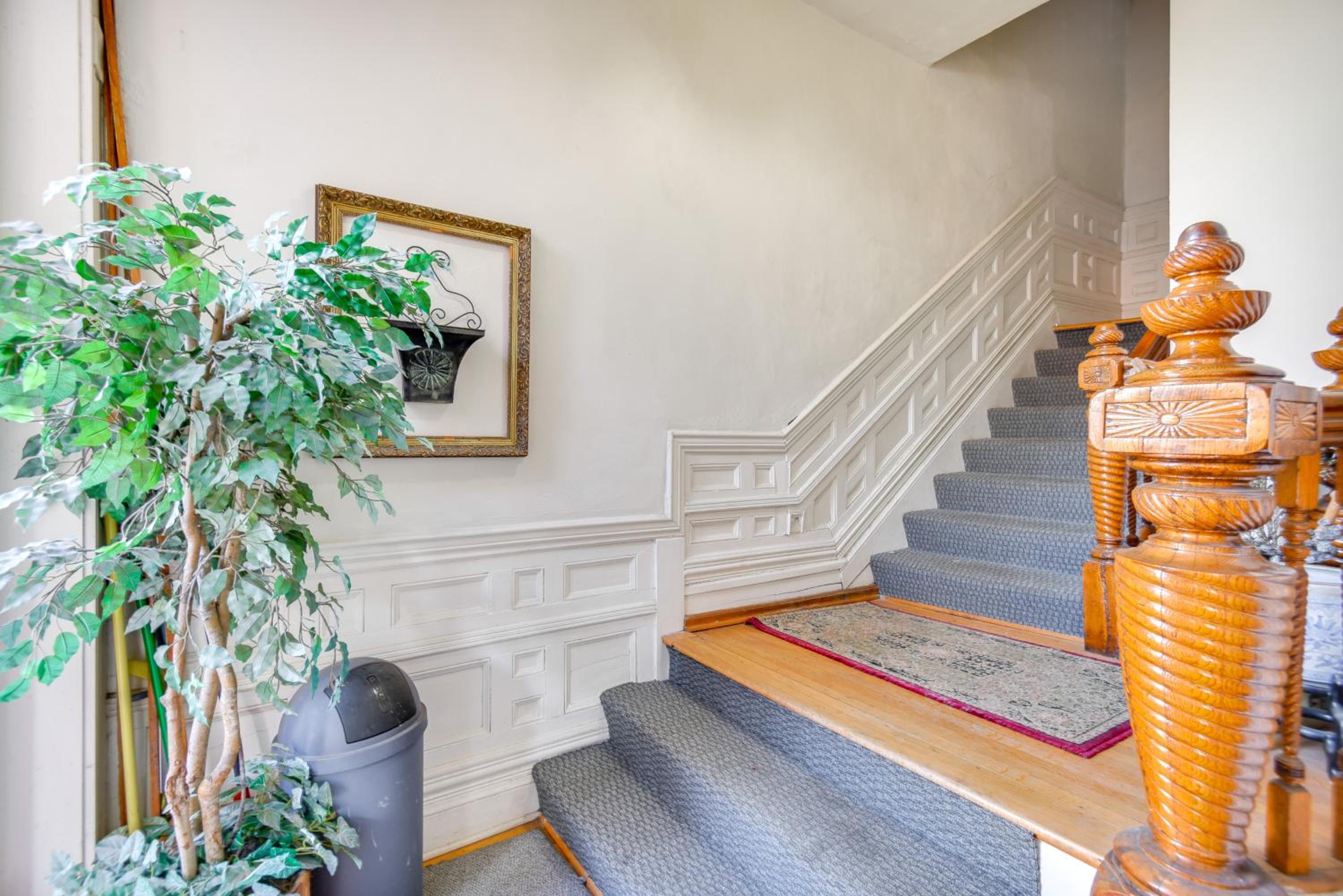 Steps to Elizabeth River and Dtwn! Portsmouth Condo