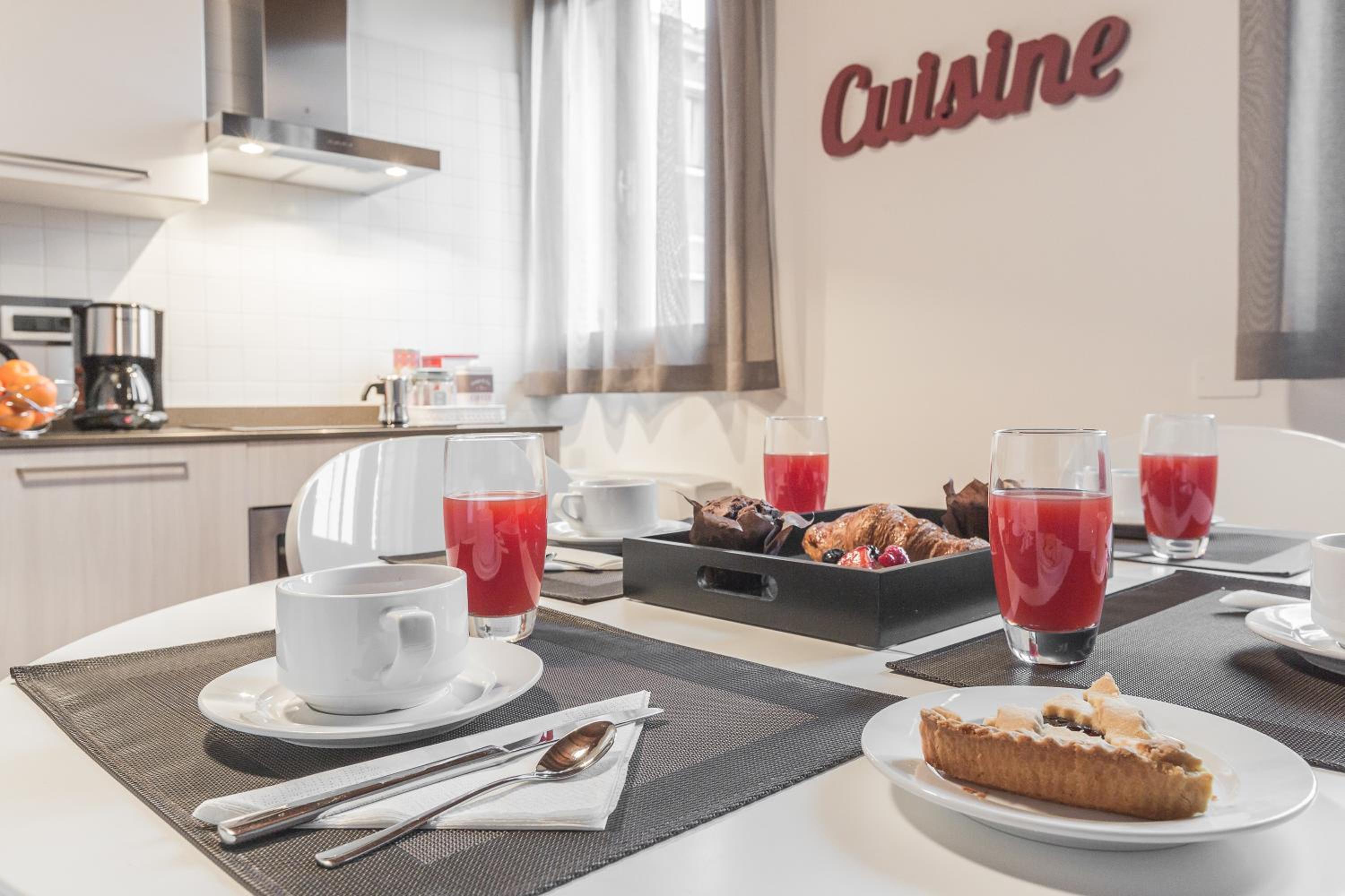 Ca' del Monastero 6 Collection Chic Apartment for 4 Guests with Lift