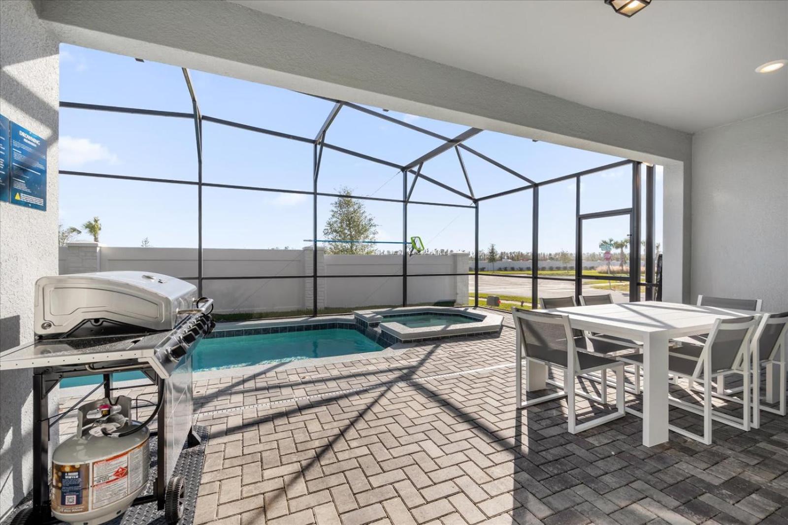 Elegant 6BR Home Perfect for Families