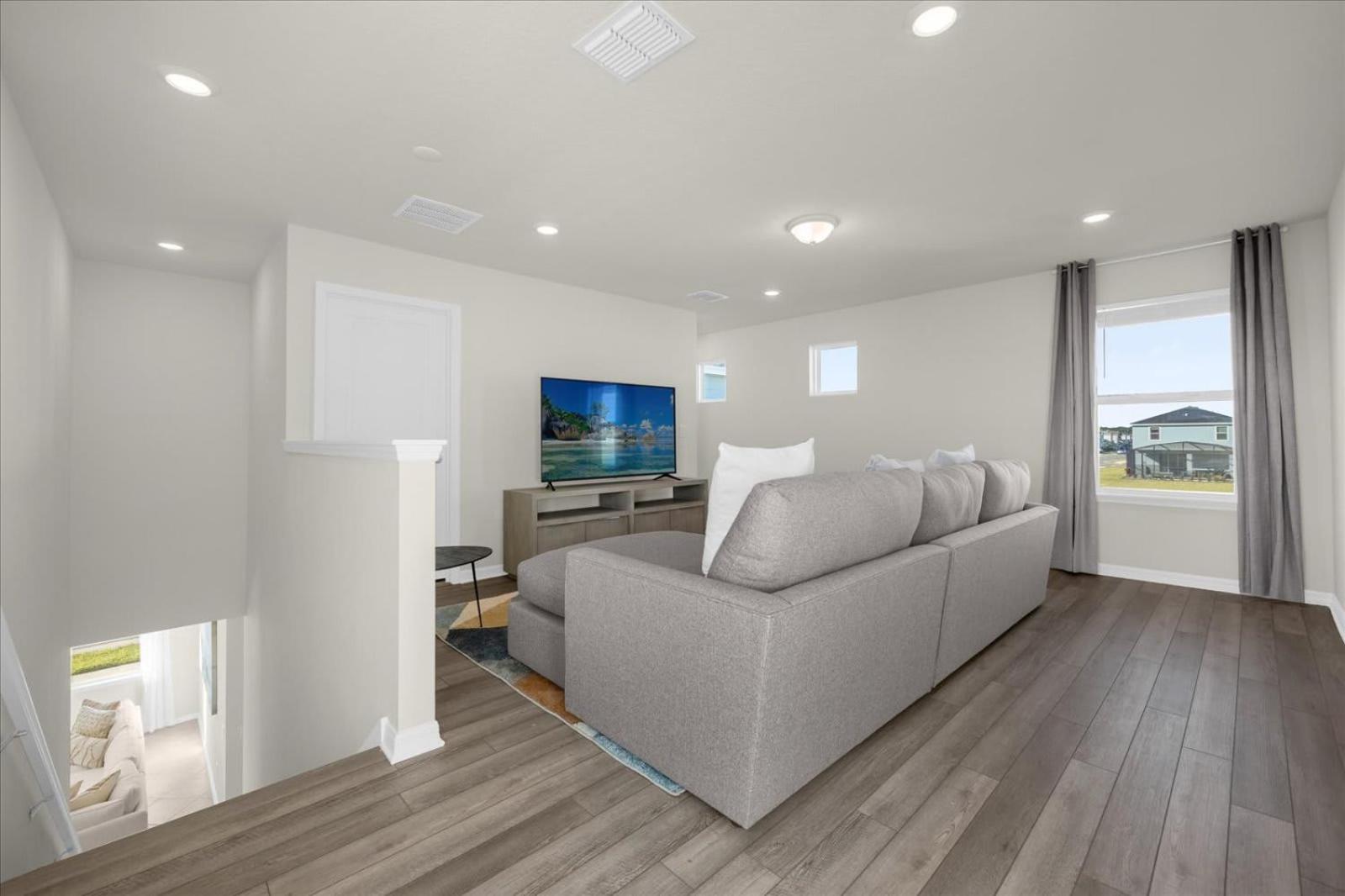Elegant 6BR Home Perfect for Families