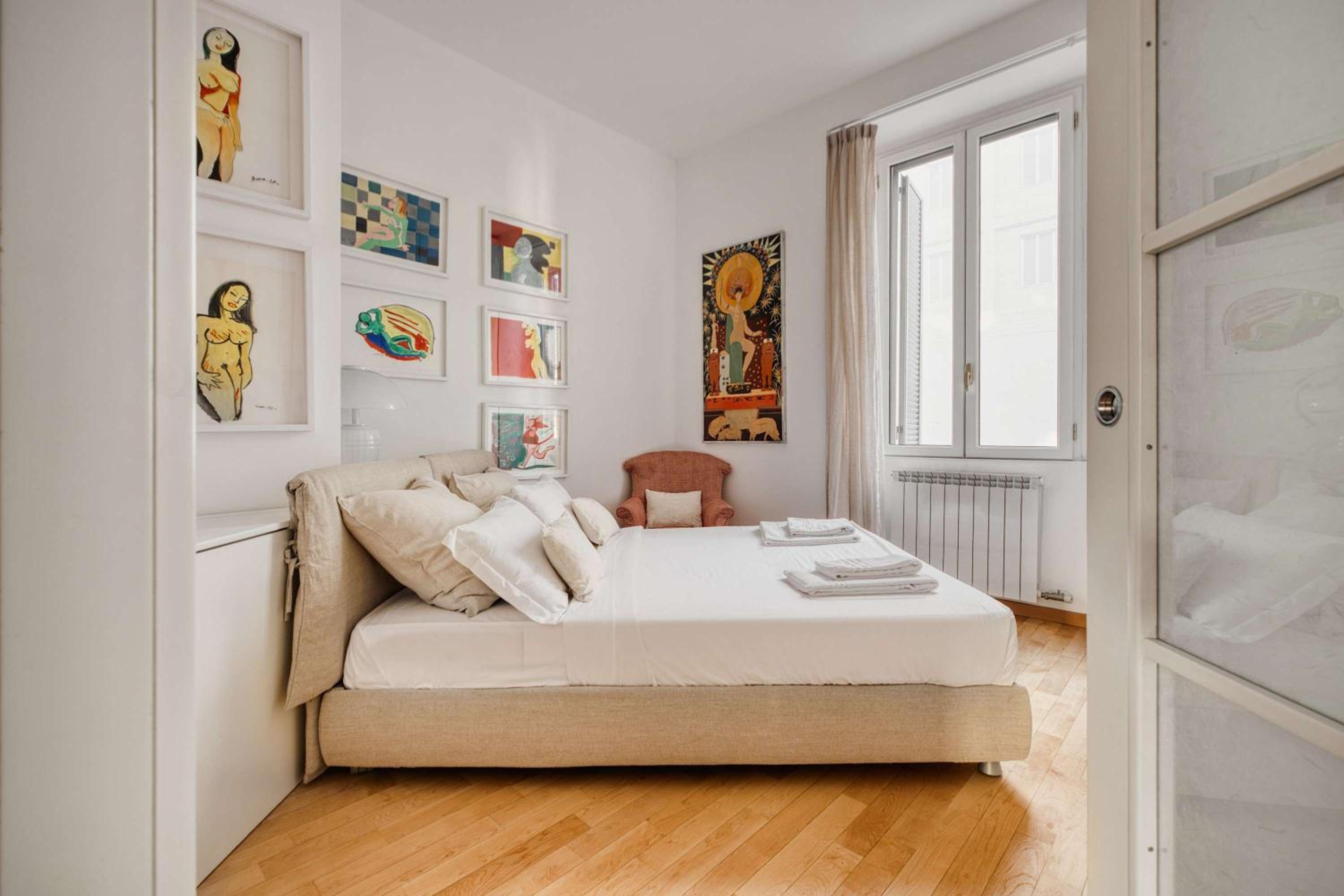 Modern 1 BR near Gae Aulenti