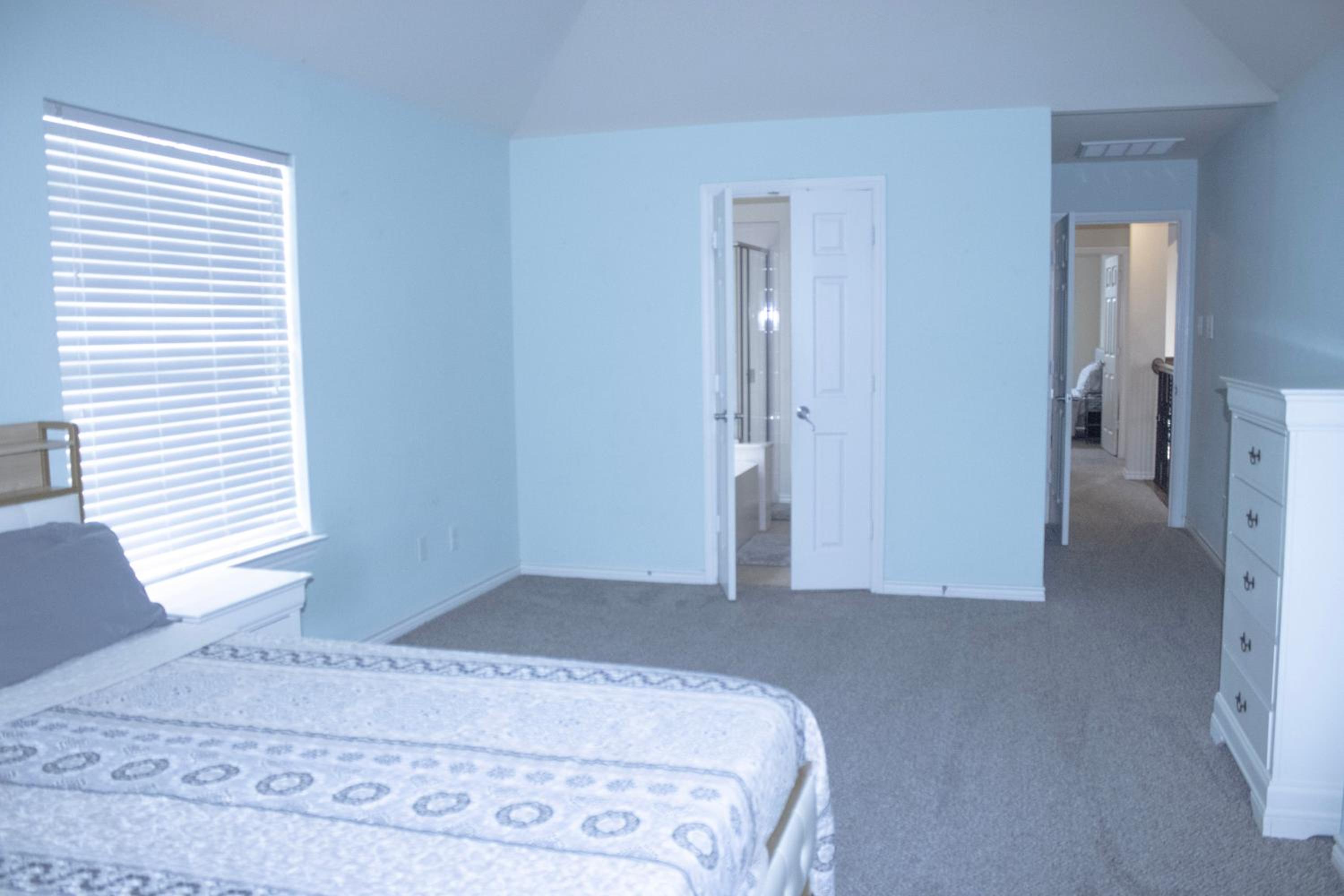 Spacious 4200 sqft - 6 bdrms 4 bath - Gym - Pets OK Near PGA - Universal KIDS - Star Frisco