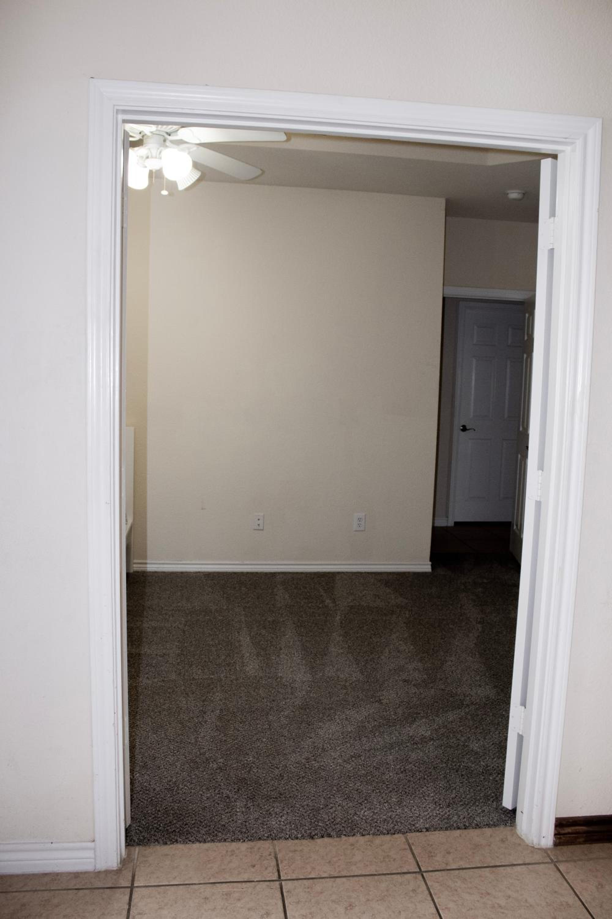 Spacious 4200 sqft - 6 bdrms 4 bath - Gym - Pets OK Near PGA - Universal KIDS - Star Frisco