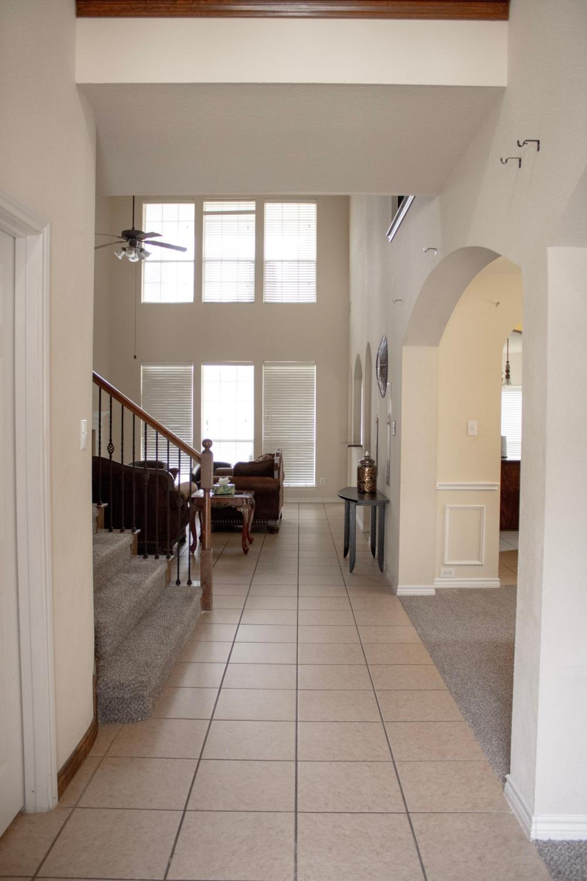 Spacious 4200 sqft - 6 bdrms 4 bath - Gym - Pets OK Near PGA - Universal KIDS - Star Frisco