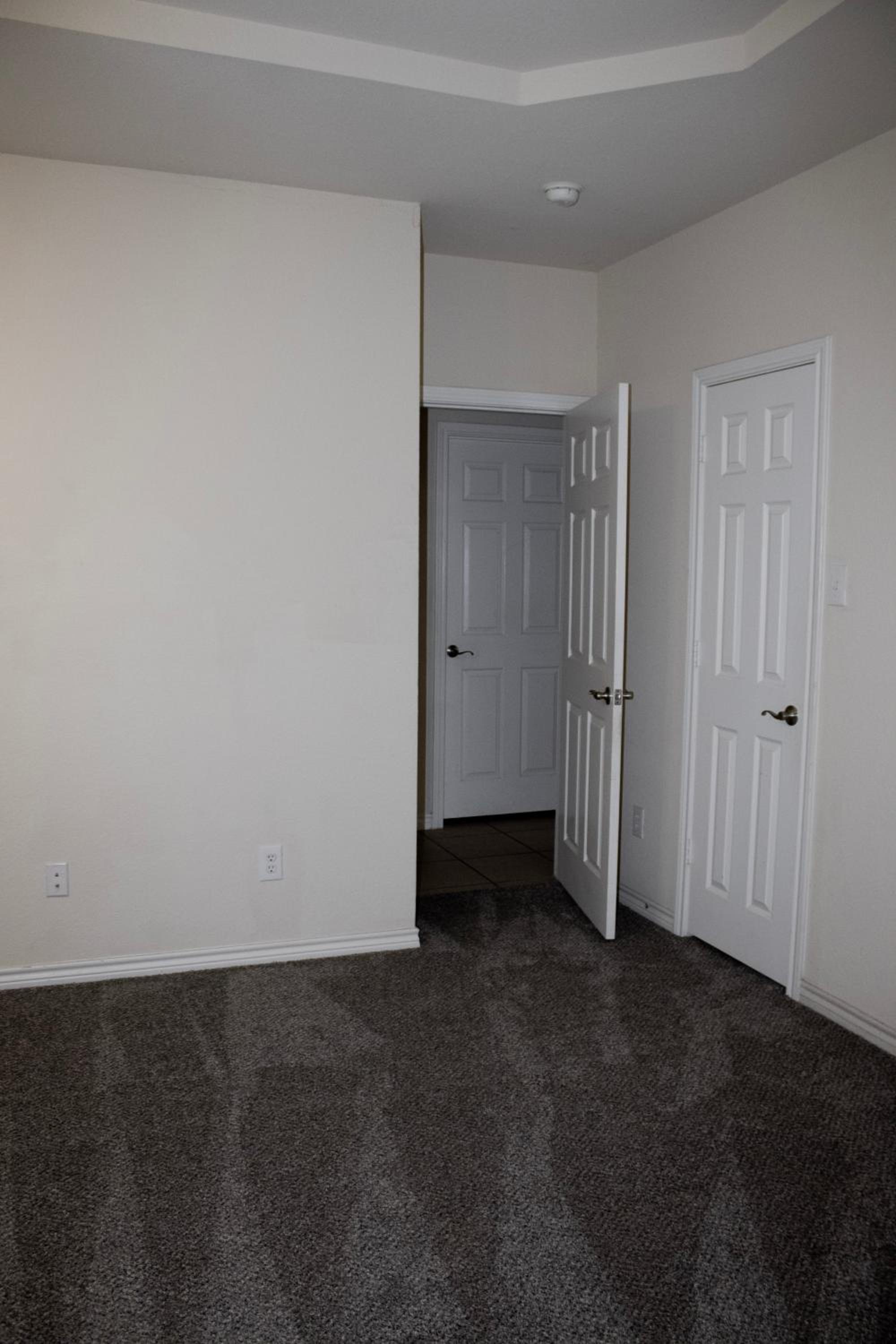Spacious 4200 sqft - 6 bdrms 4 bath - Gym - Pets OK Near PGA - Universal KIDS - Star Frisco