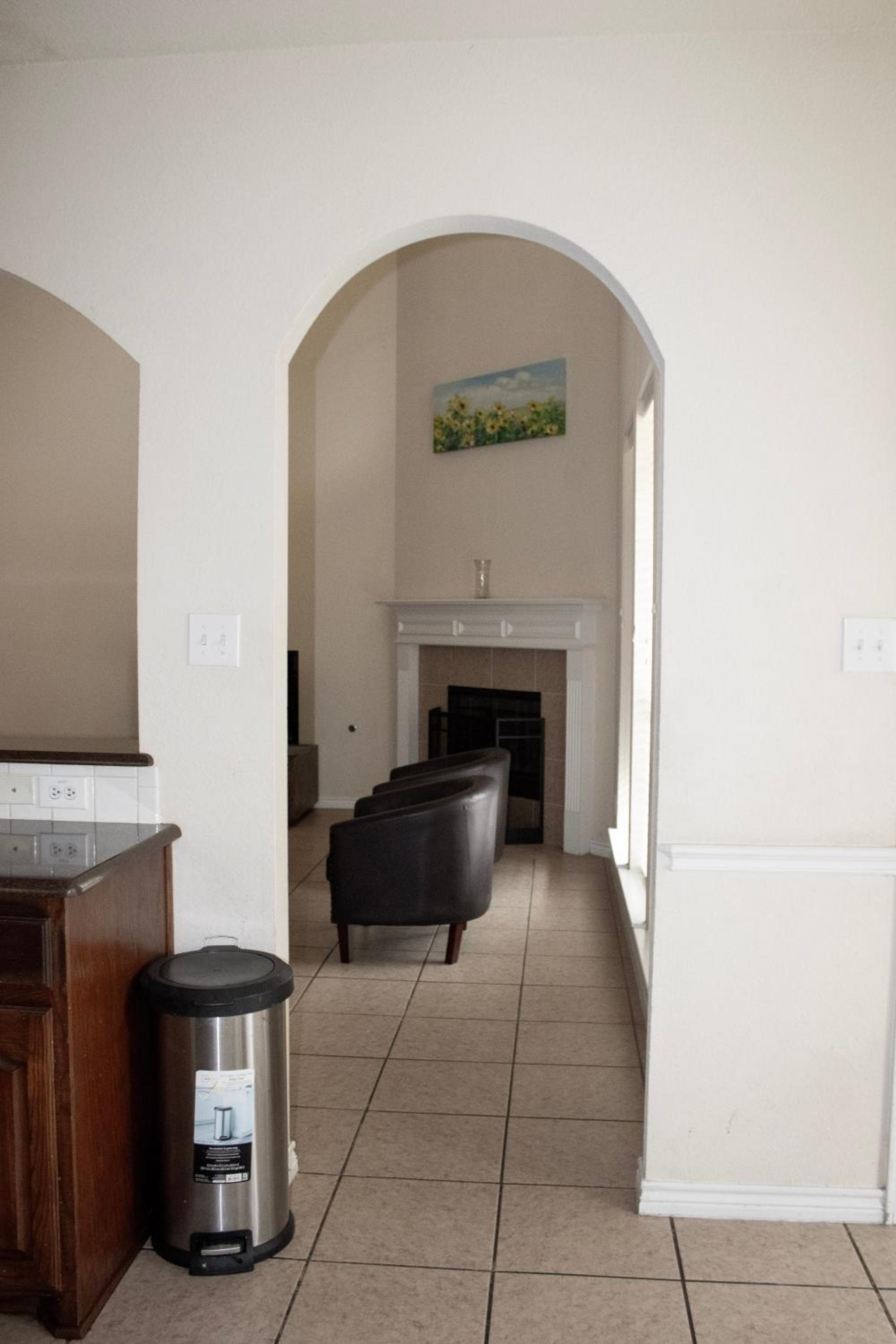 Spacious 4200 sqft - 6 bdrms 4 bath - Gym - Pets OK Near PGA - Universal KIDS - Star Frisco