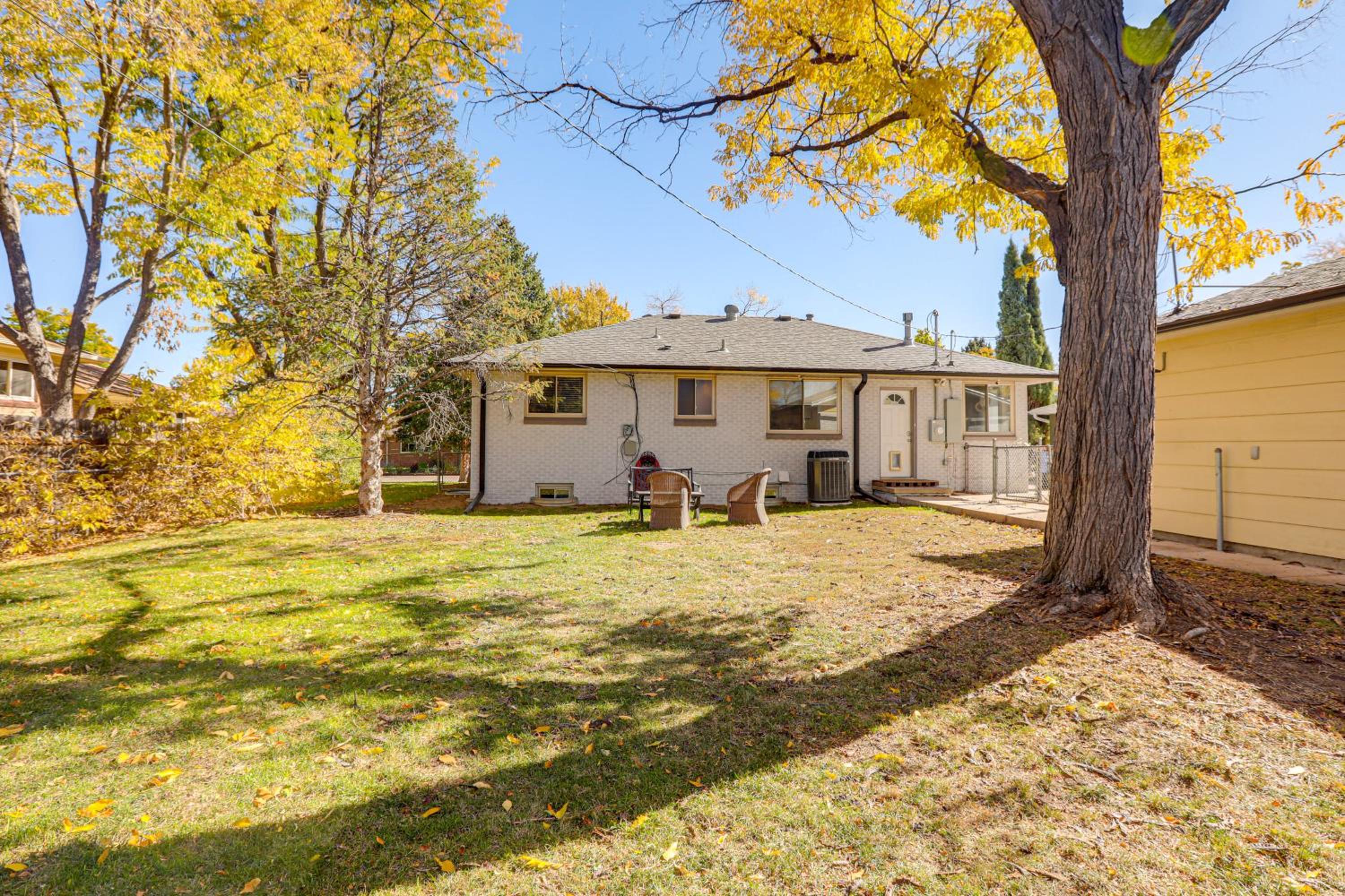 Prime Belmar Access! Updated Unit with Office and Yard