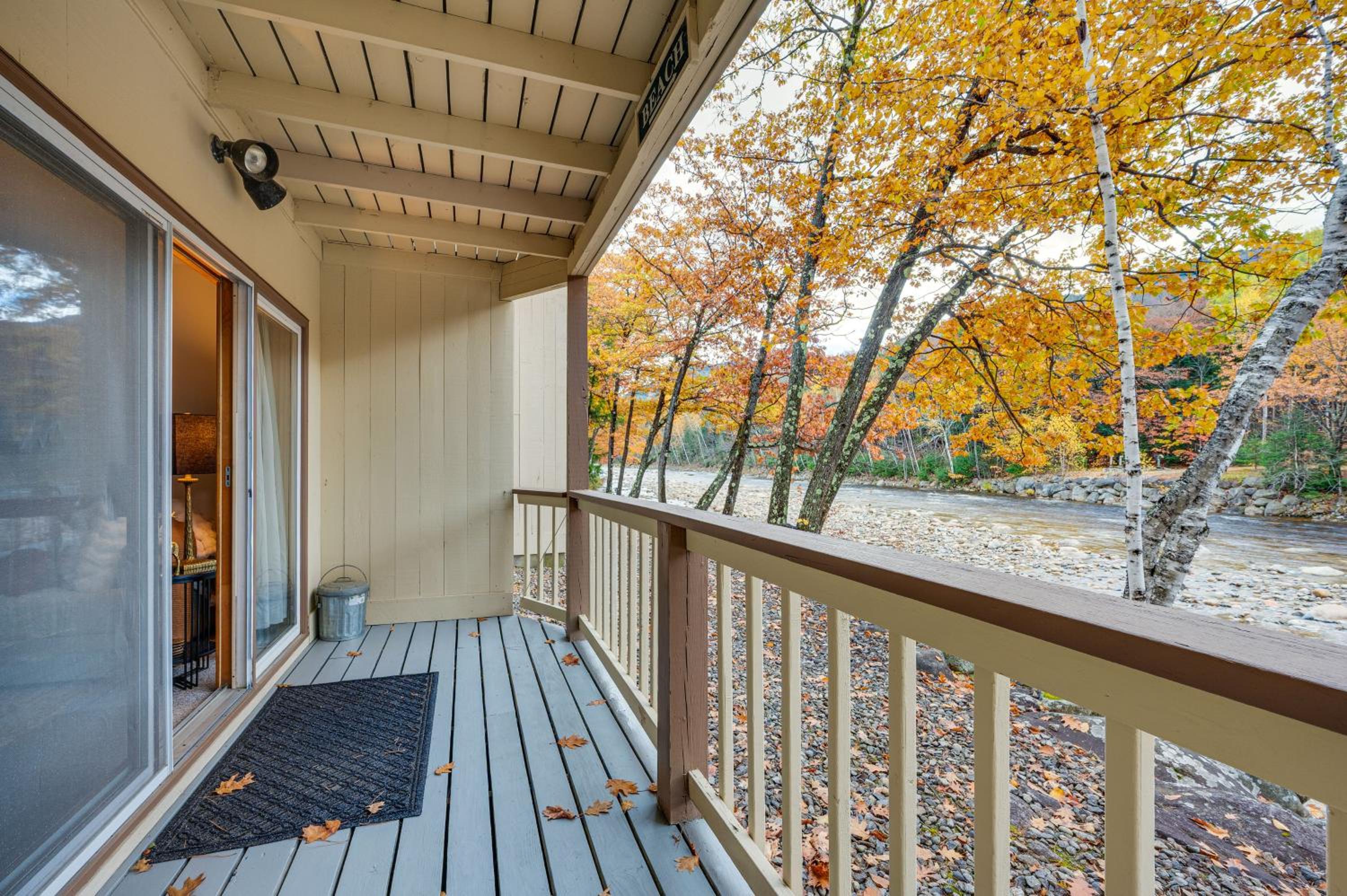 Ski, Hike and Unwind! Riverfront Getaway in Lincoln