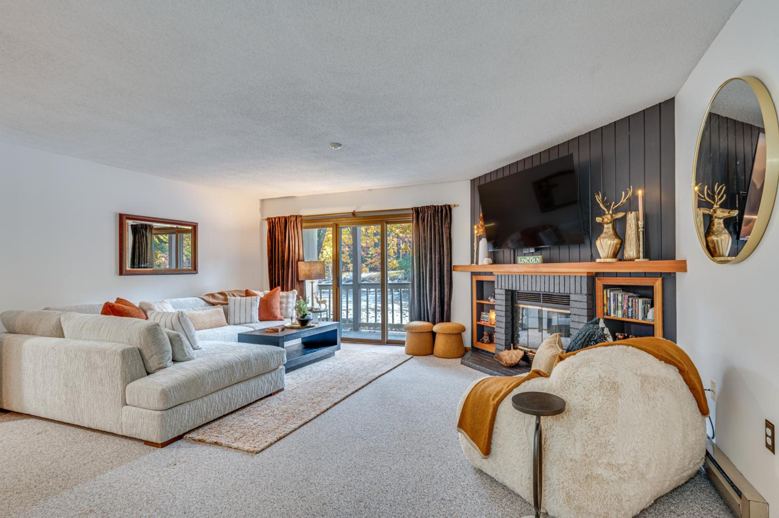 Ski, Hike and Unwind! Riverfront Getaway in Lincoln