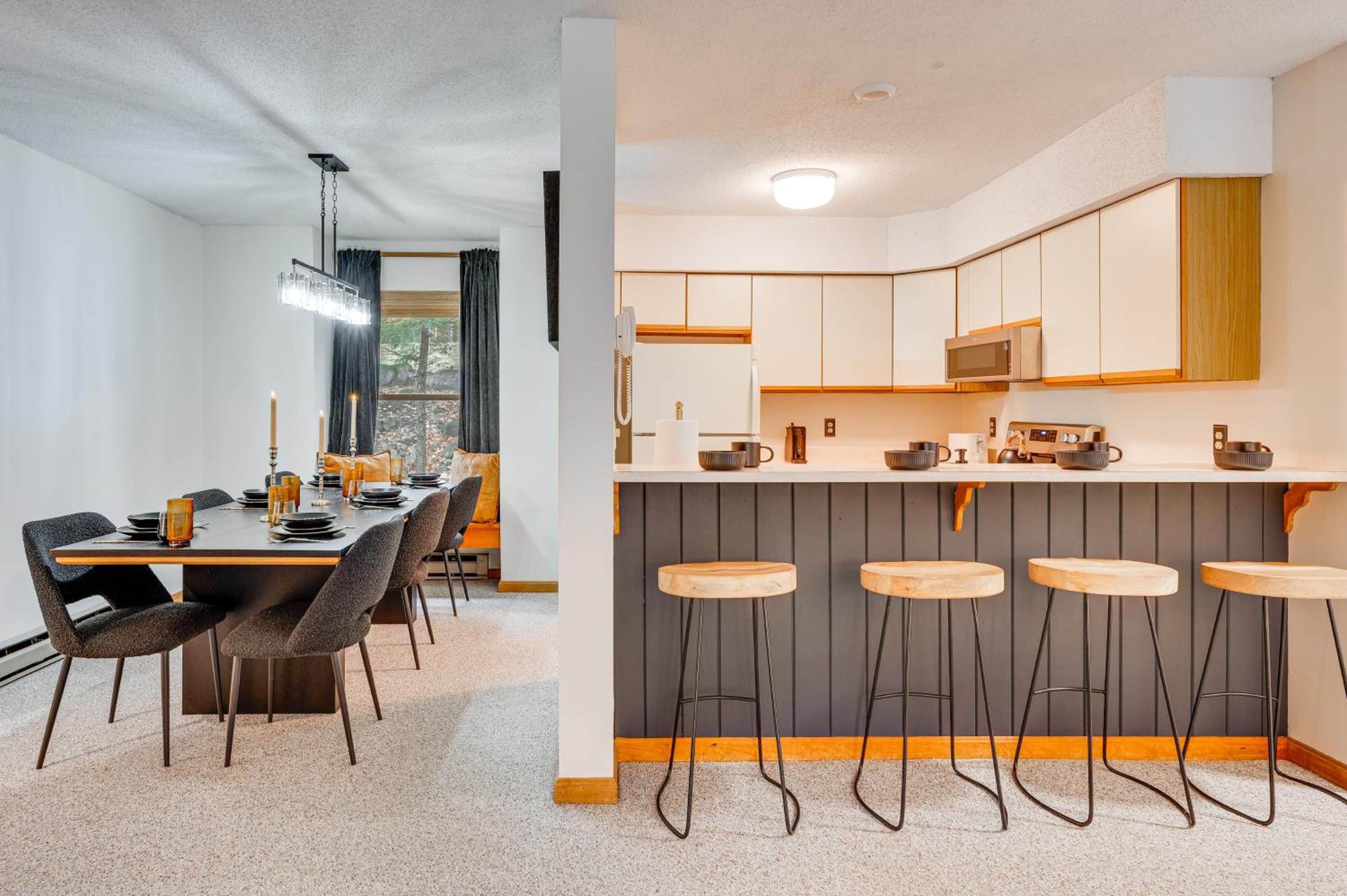 Ski, Hike and Unwind! Riverfront Getaway in Lincoln