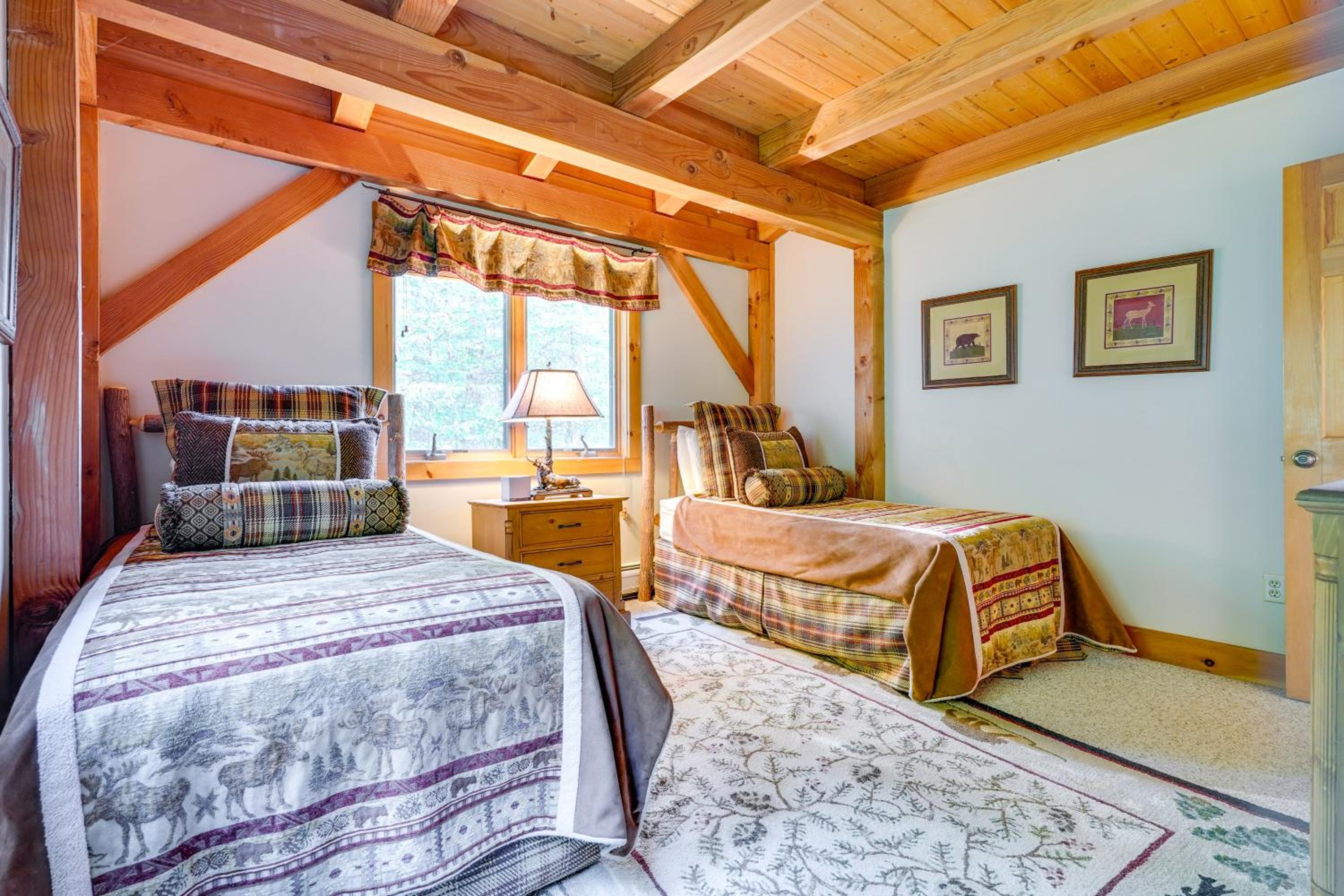 4 Mi to Stratton! Group Getaway with Deck and Views