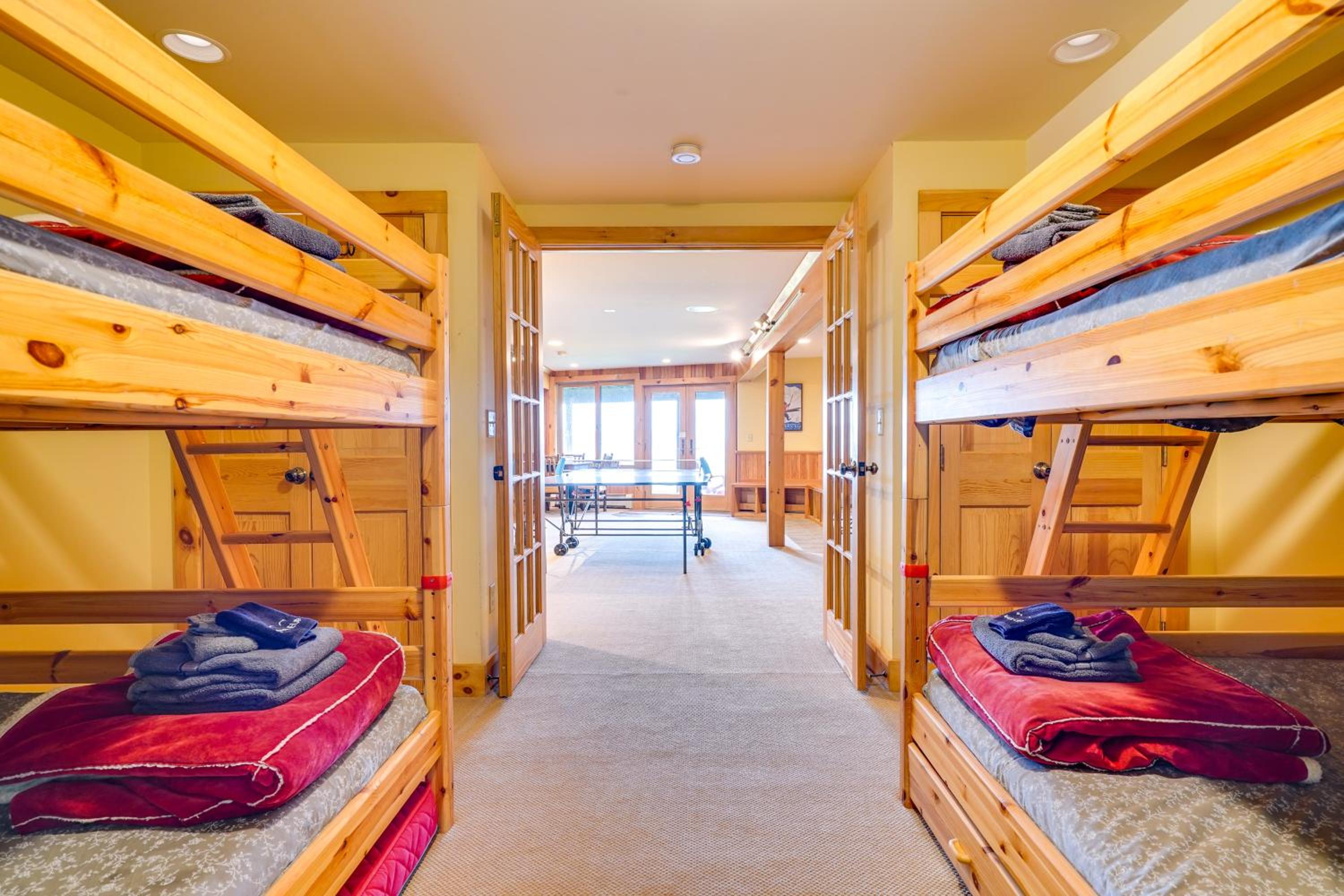4 Mi to Stratton! Group Getaway with Deck and Views
