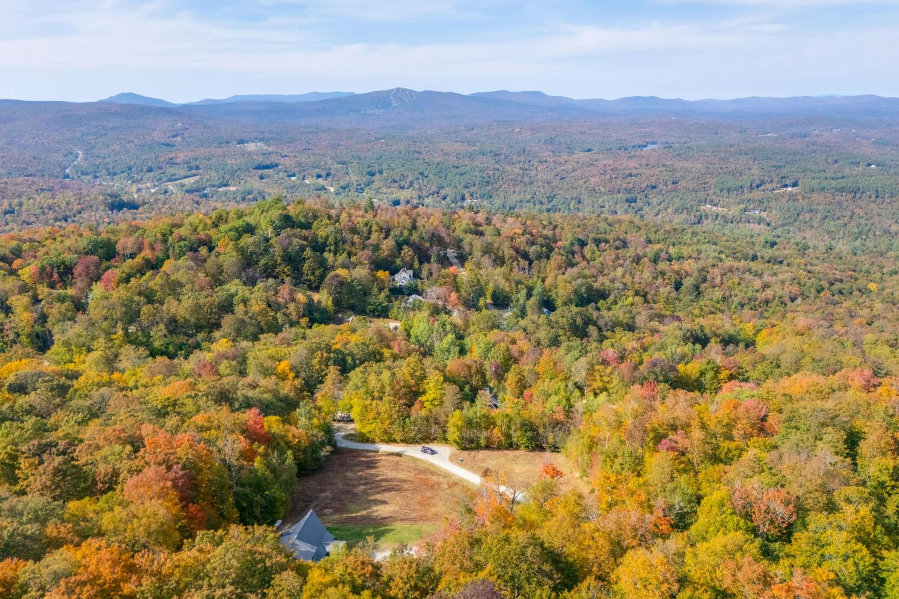 4 Mi to Stratton! Group Getaway with Deck and Views