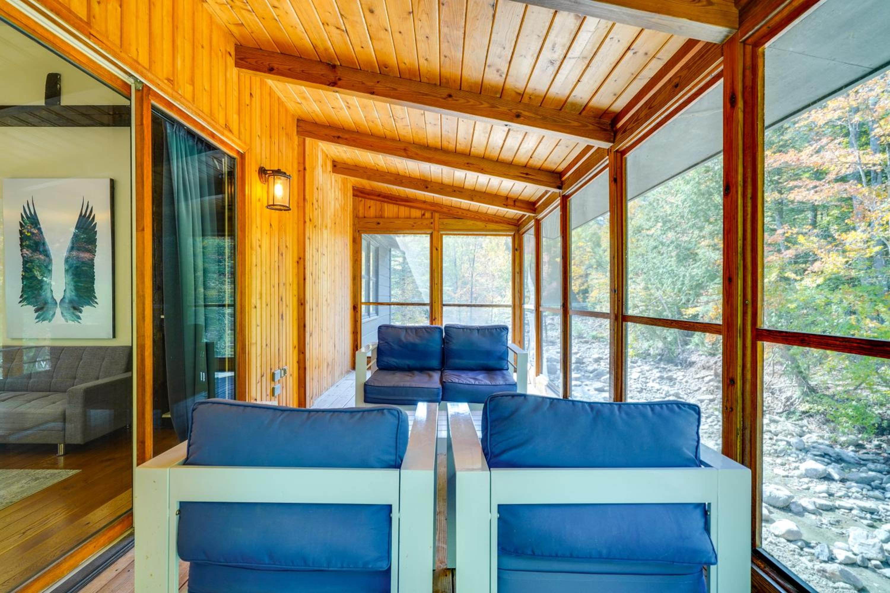 Luxe 5,000 Sq Ft Retreat 5 Mi to Stratton Resort
