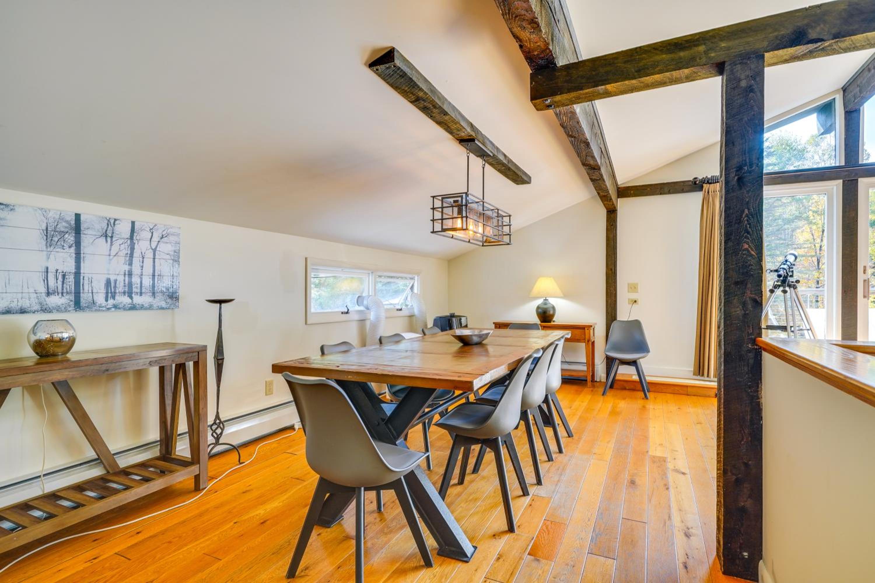 Luxe 5,000 Sq Ft Retreat 5 Mi to Stratton Resort