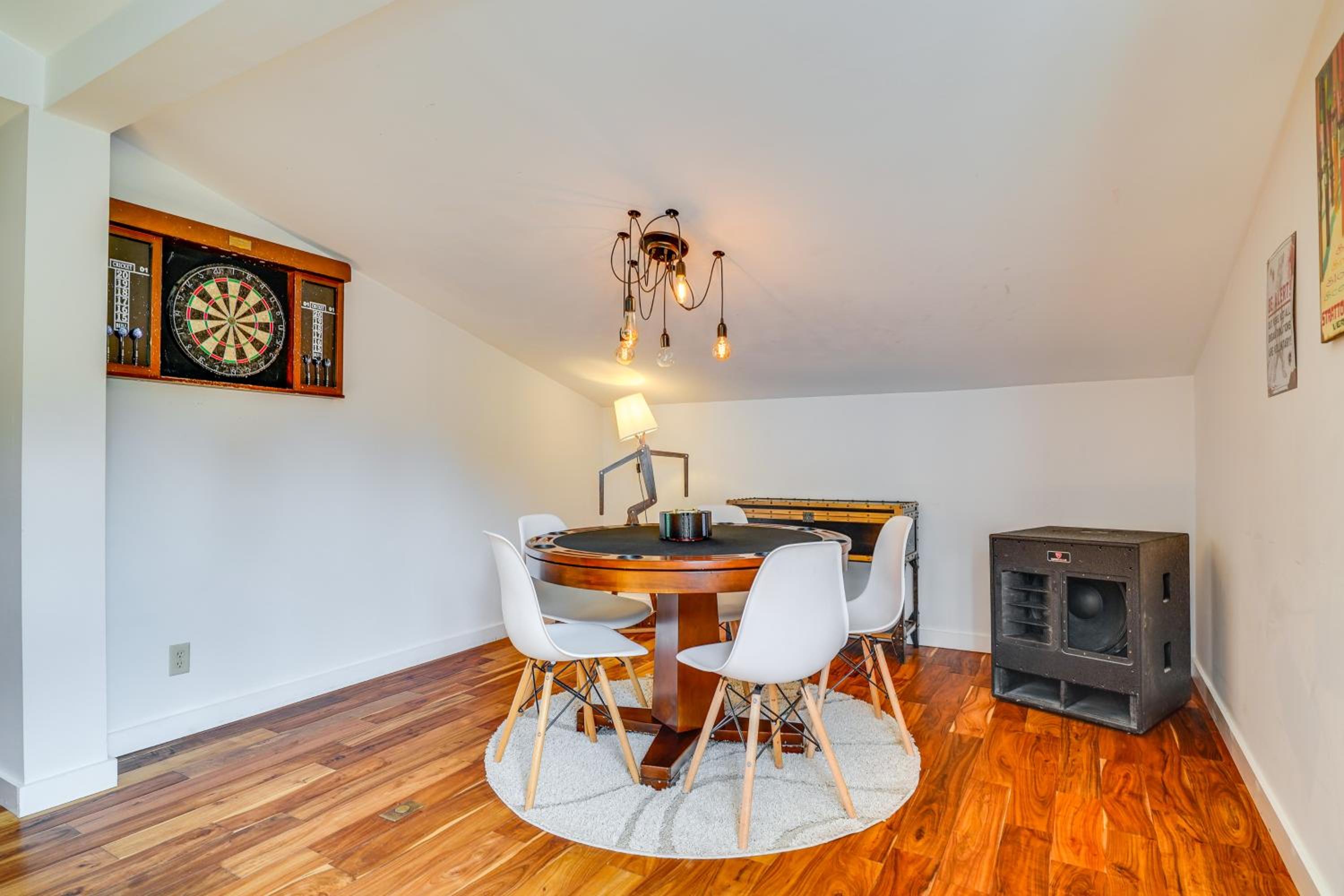 Luxe 5,000 Sq Ft Retreat 5 Mi to Stratton Resort