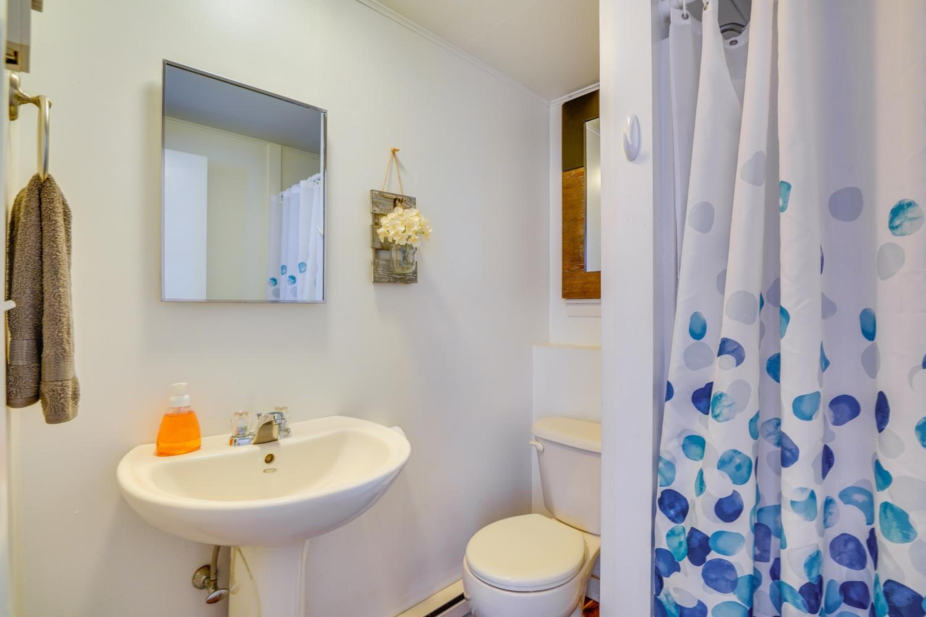 Luxe 5,000 Sq Ft Retreat 5 Mi to Stratton Resort