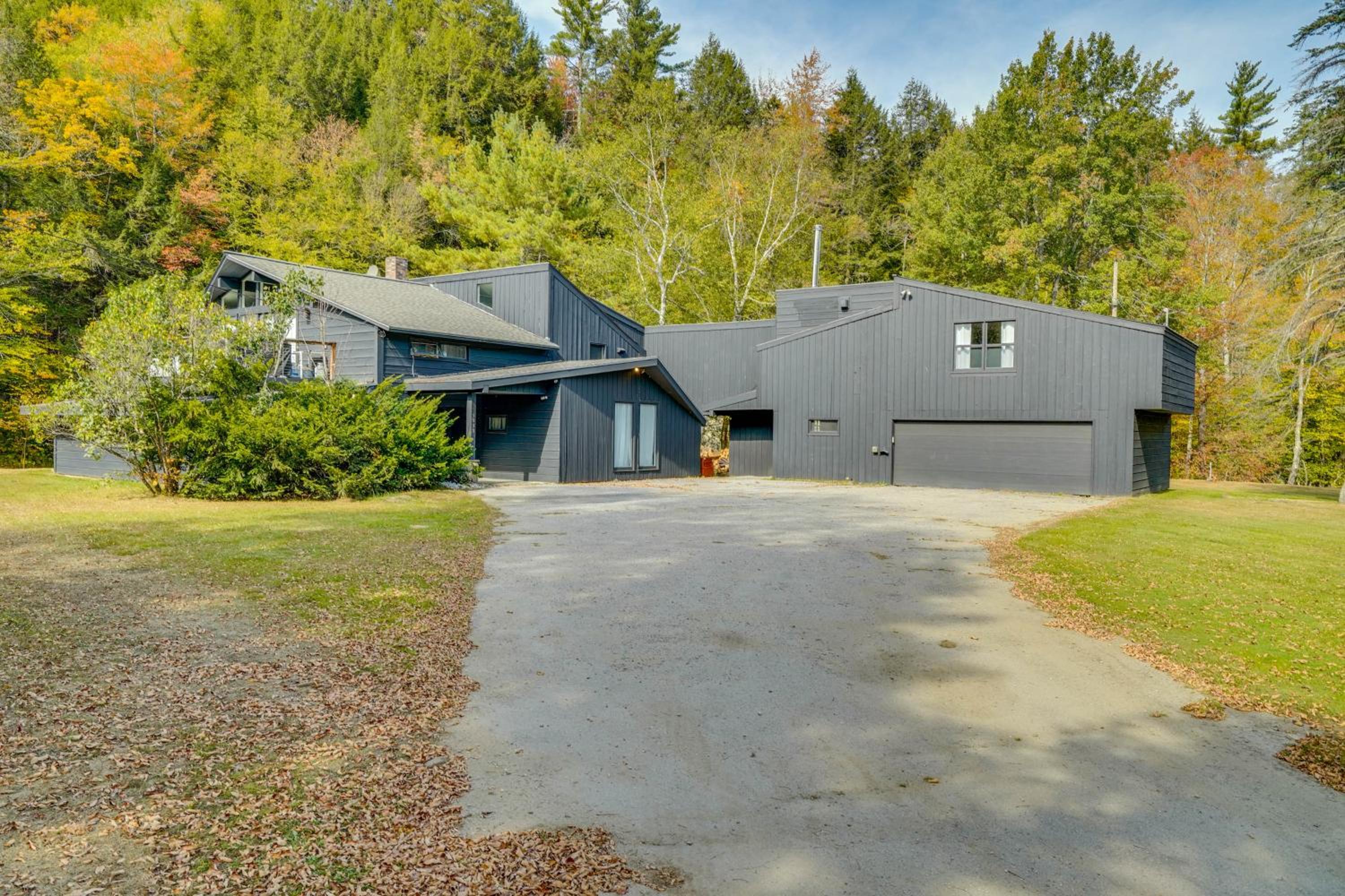 Luxe 5,000 Sq Ft Retreat 5 Mi to Stratton Resort