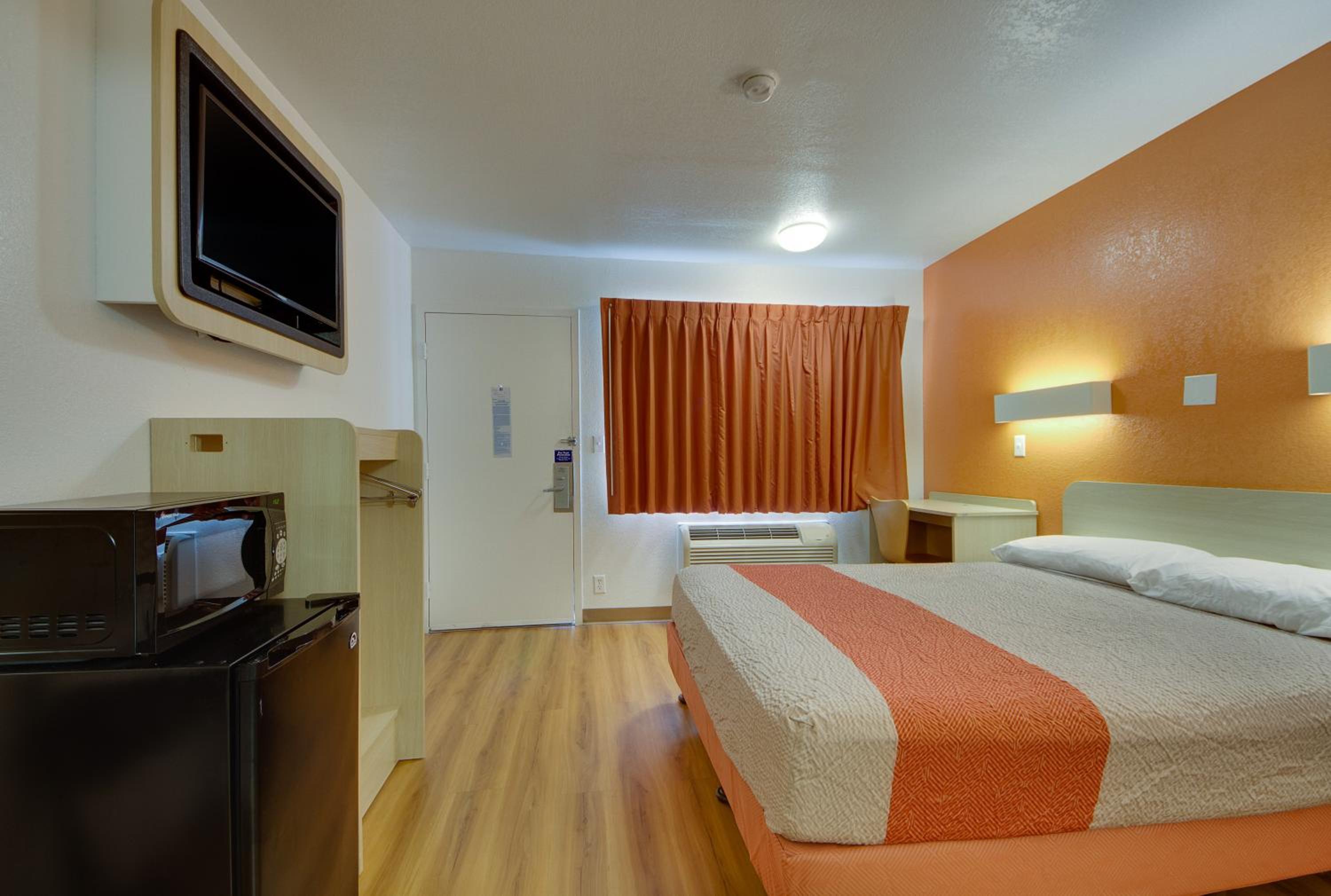 Avera Suites