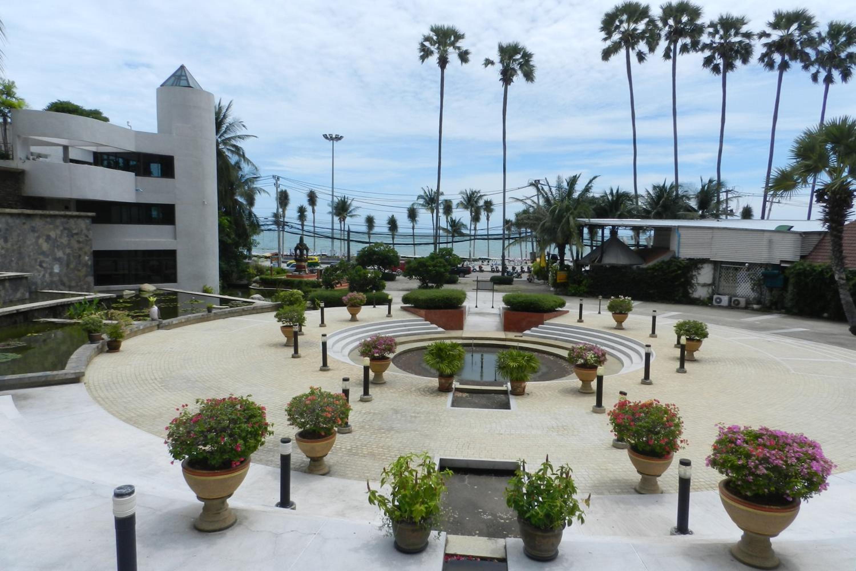 Jomtien PLAZA Condotel