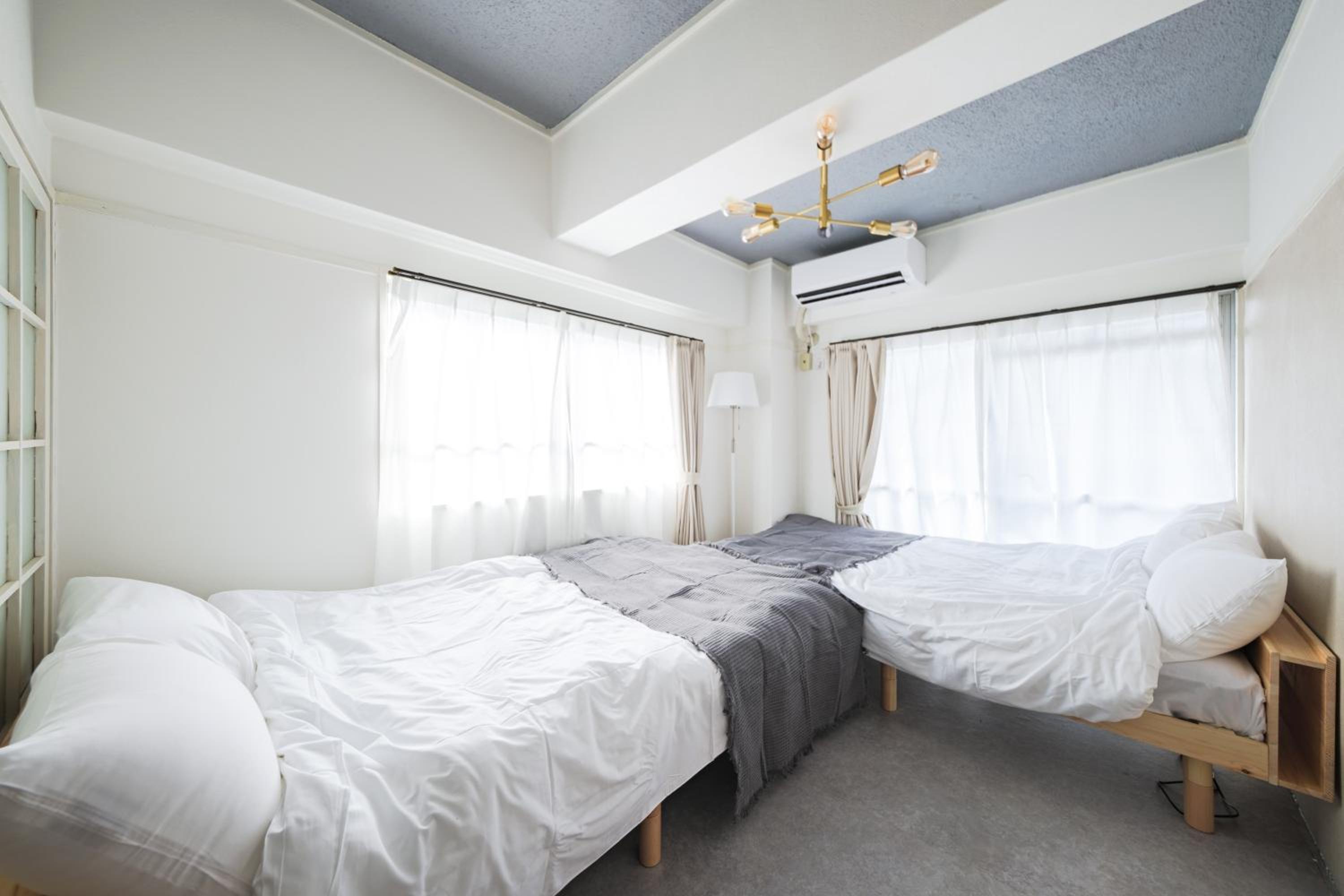 Comfy Stay Tokiwadai 2minute walk from Tokiwadai Station Ikebukuro 9min Shinjuku 14min Shibuya 18min Max 4guests Many restaurants nearby hot spring Shrine