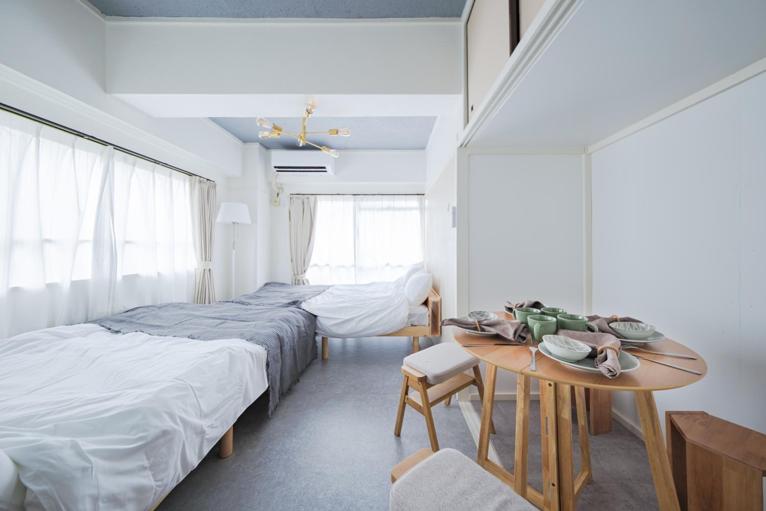 Comfy Stay Tokiwadai 2minute walk from Tokiwadai Station Ikebukuro 9min Shinjuku 14min Shibuya 18min Max 4guests Many restaurants nearby hot spring Shrine