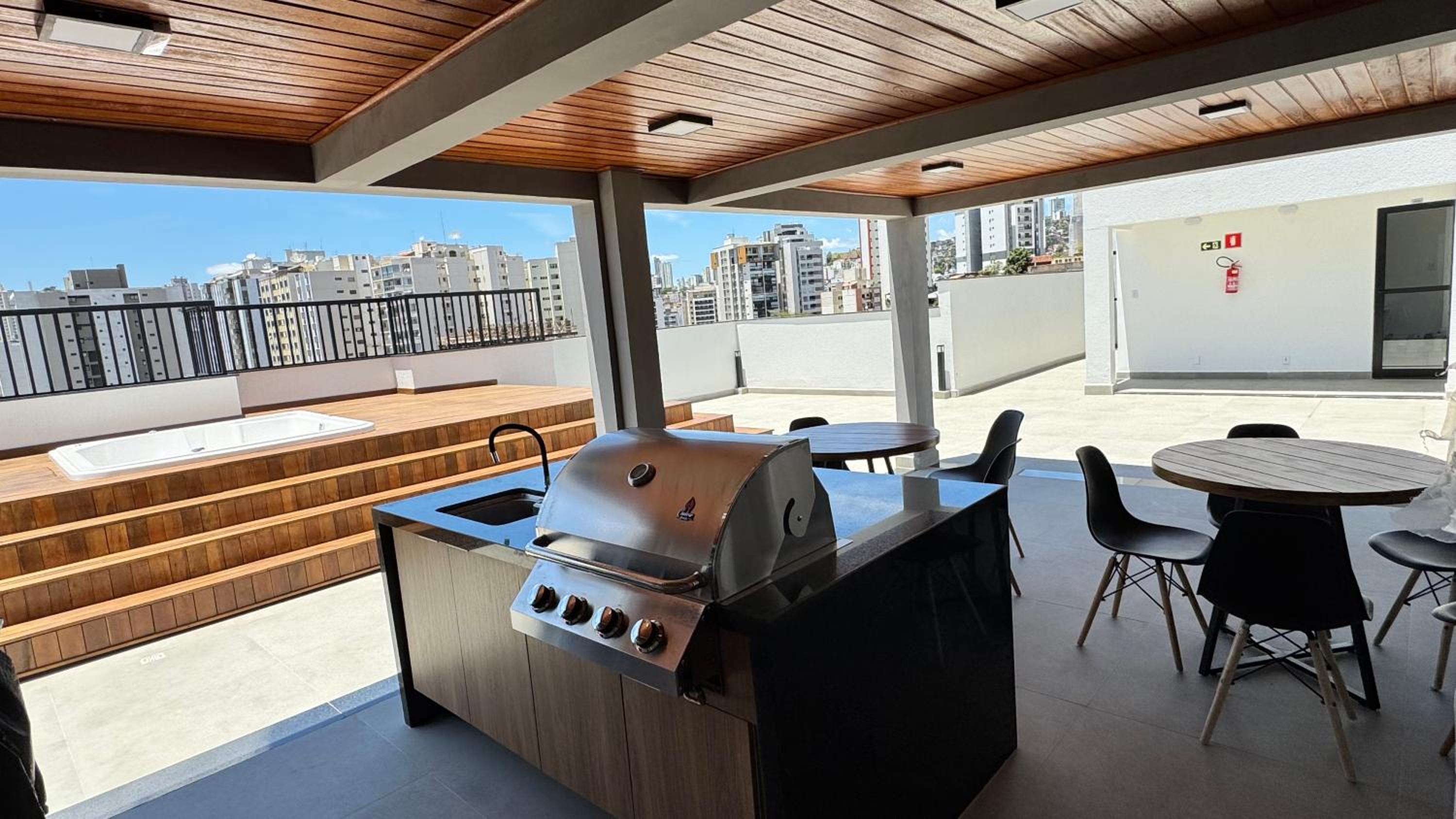 Studio Moderno com automação e vista incrível