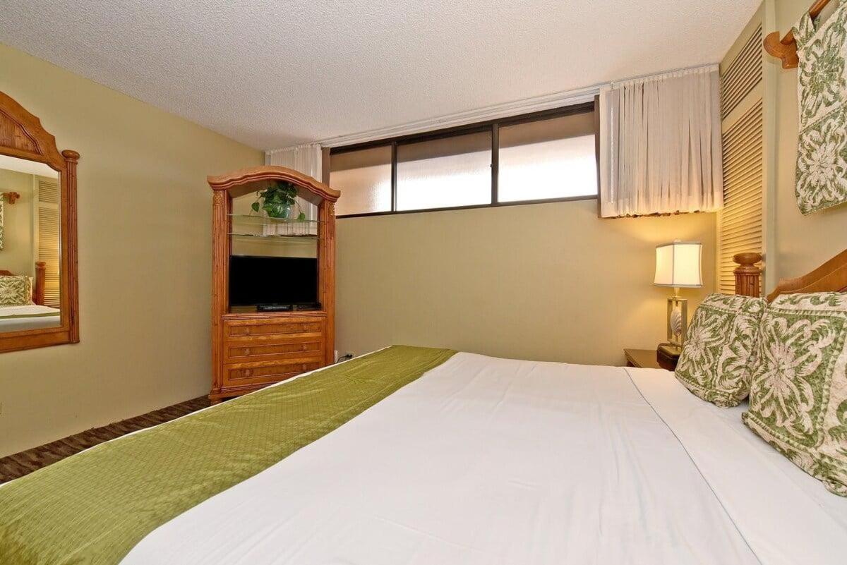 Kaanapali Shores 628 · KS 628 Kaanapali 1BD Condo w Ocean Views