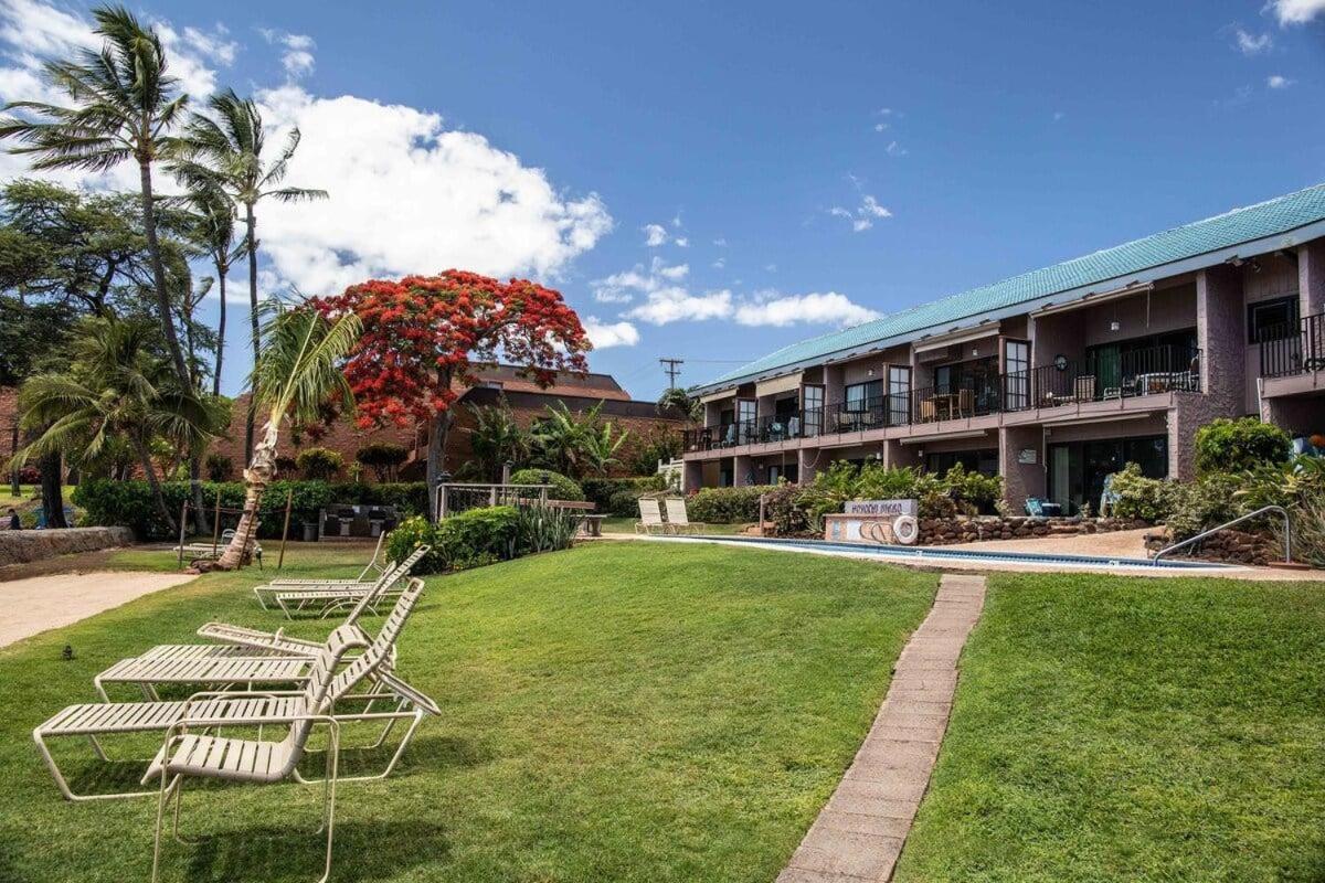 Hoyochi Nikko 105 · HN 105 OceanFront 1BD w Lanai AC Steps from