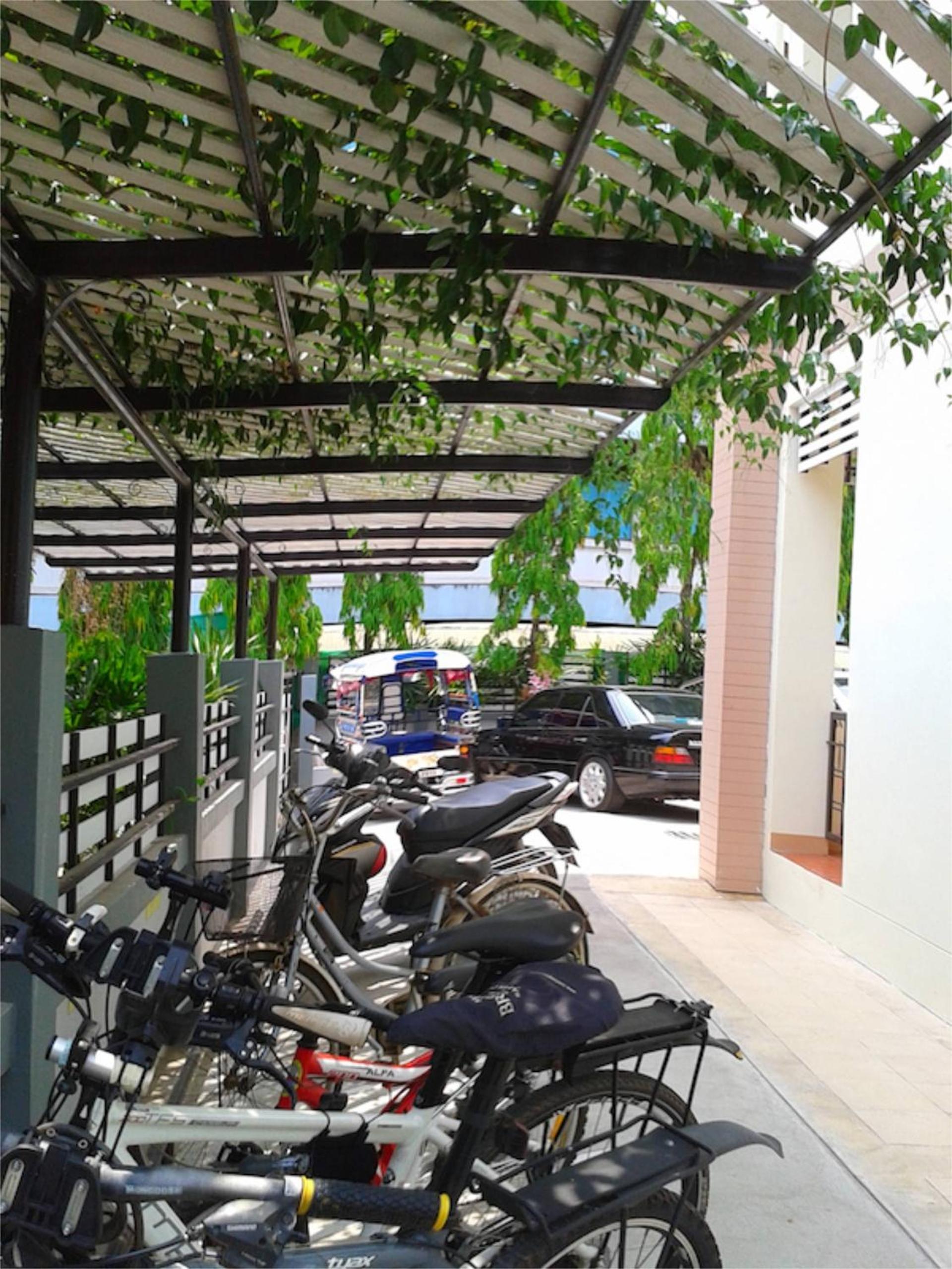 Santipran Place