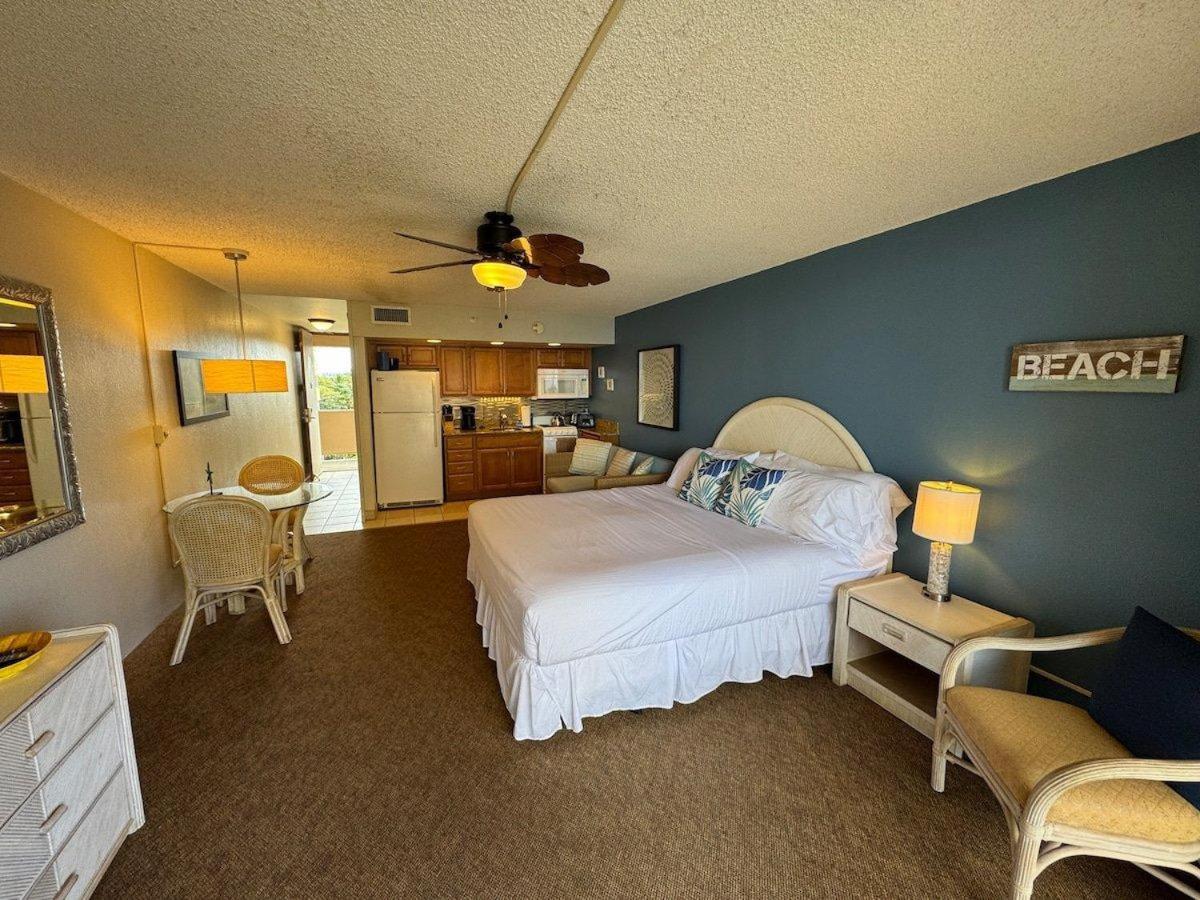 Royal Kahana 616 · RK 616 Oceanfront Escape w Pool | Steps2Beach