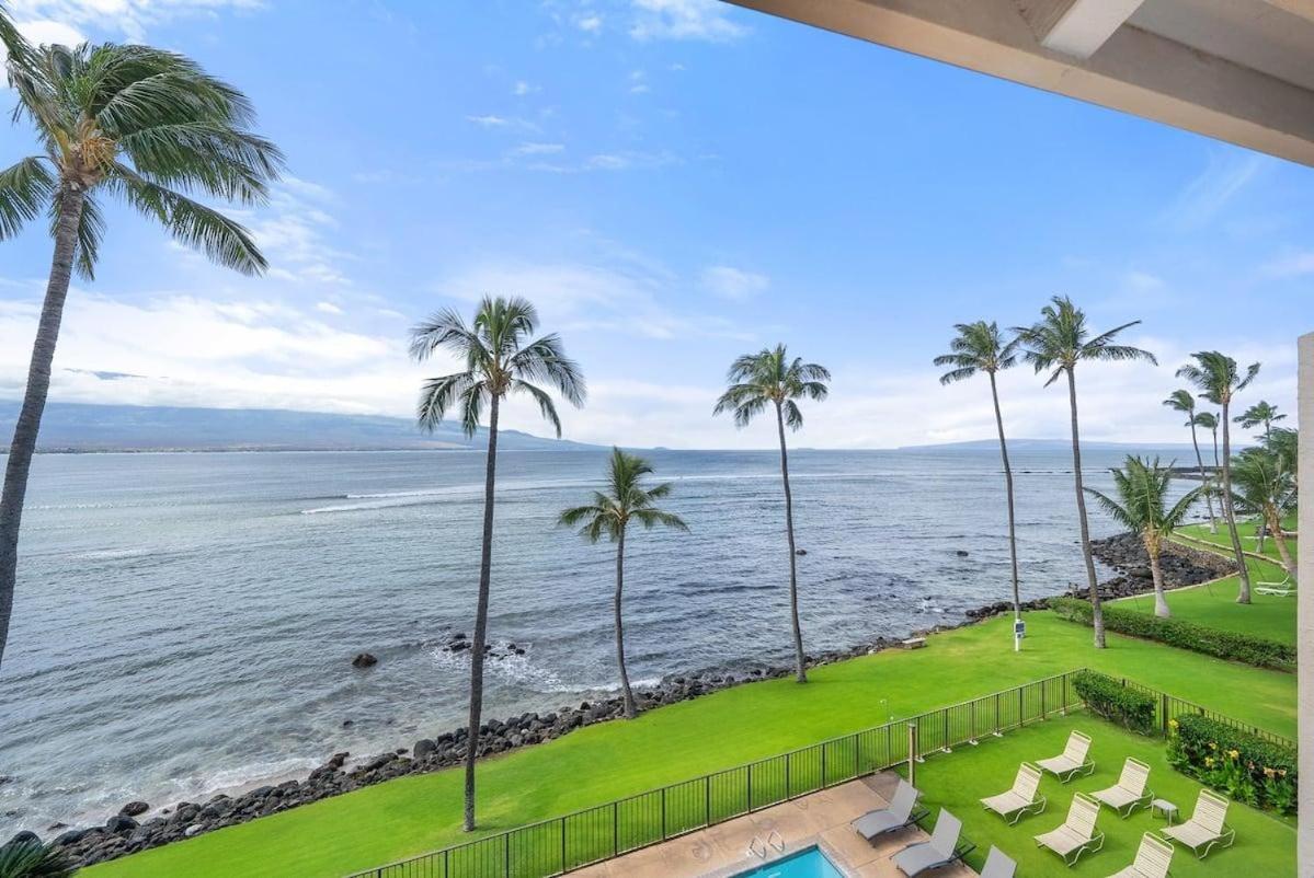 Lauloa 403 · LOA 403 Fully Remodeled Direct Oceanfront 2BD