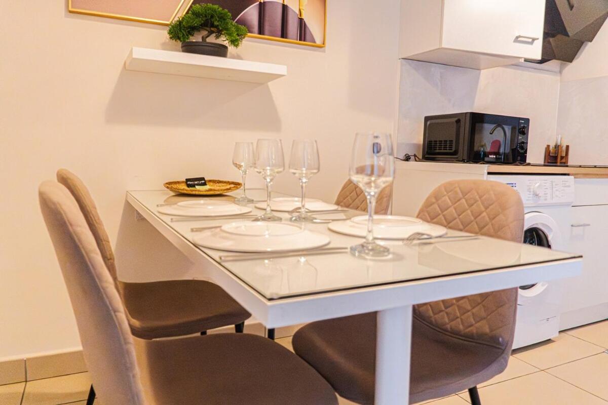CityRoss-Apt T3-2 chambres -4 pers-Ste Clotilde