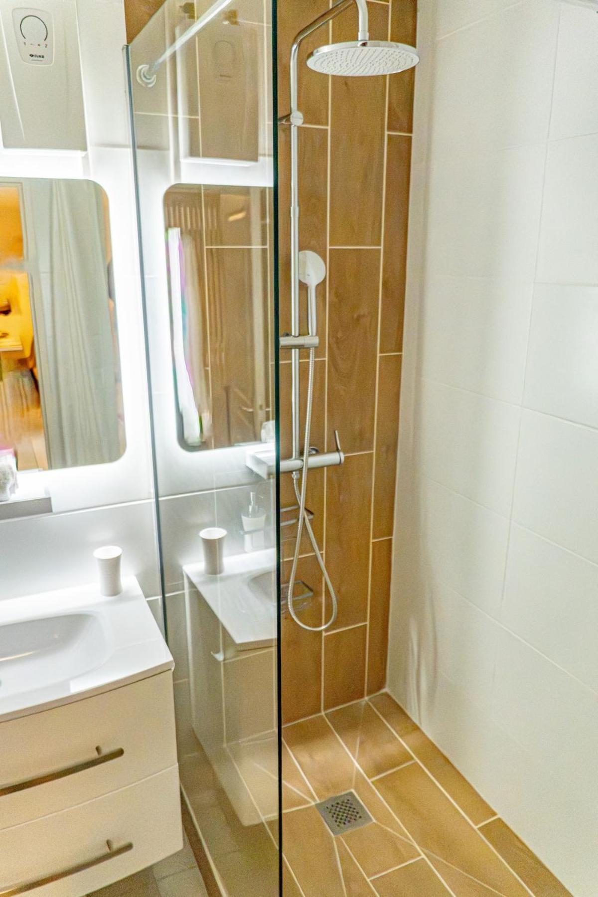 CityRoss-Apt T3-2 chambres -4 pers-Ste Clotilde