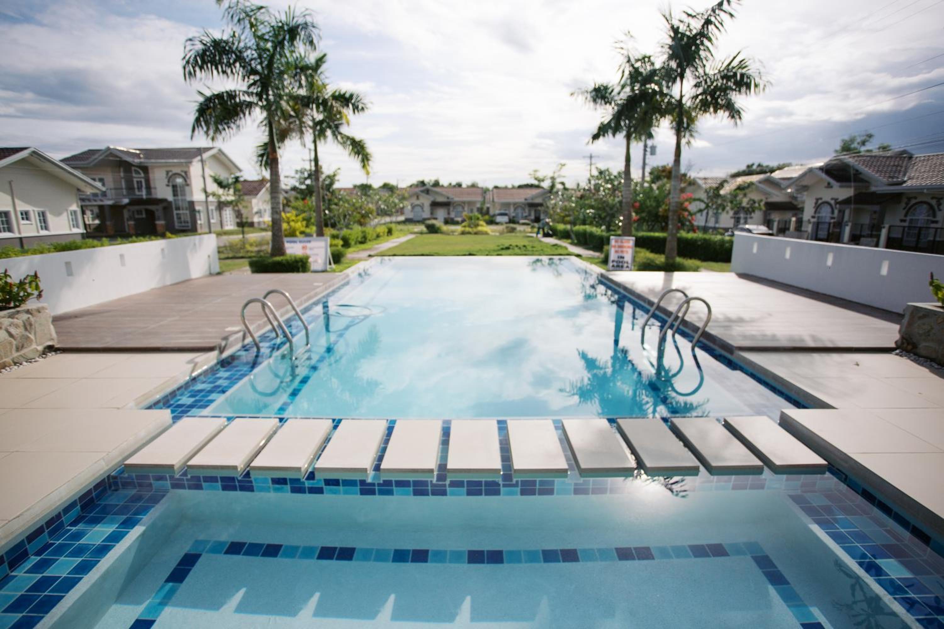 Casa de Amor Modern Comfort across the pool