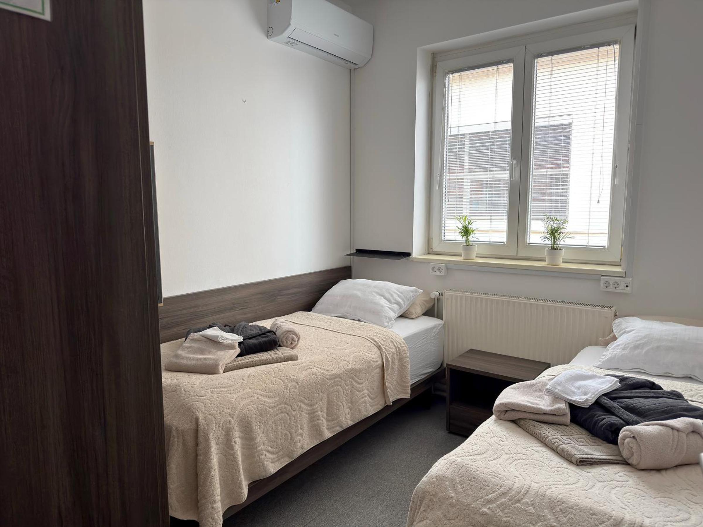 RailwayRooms22